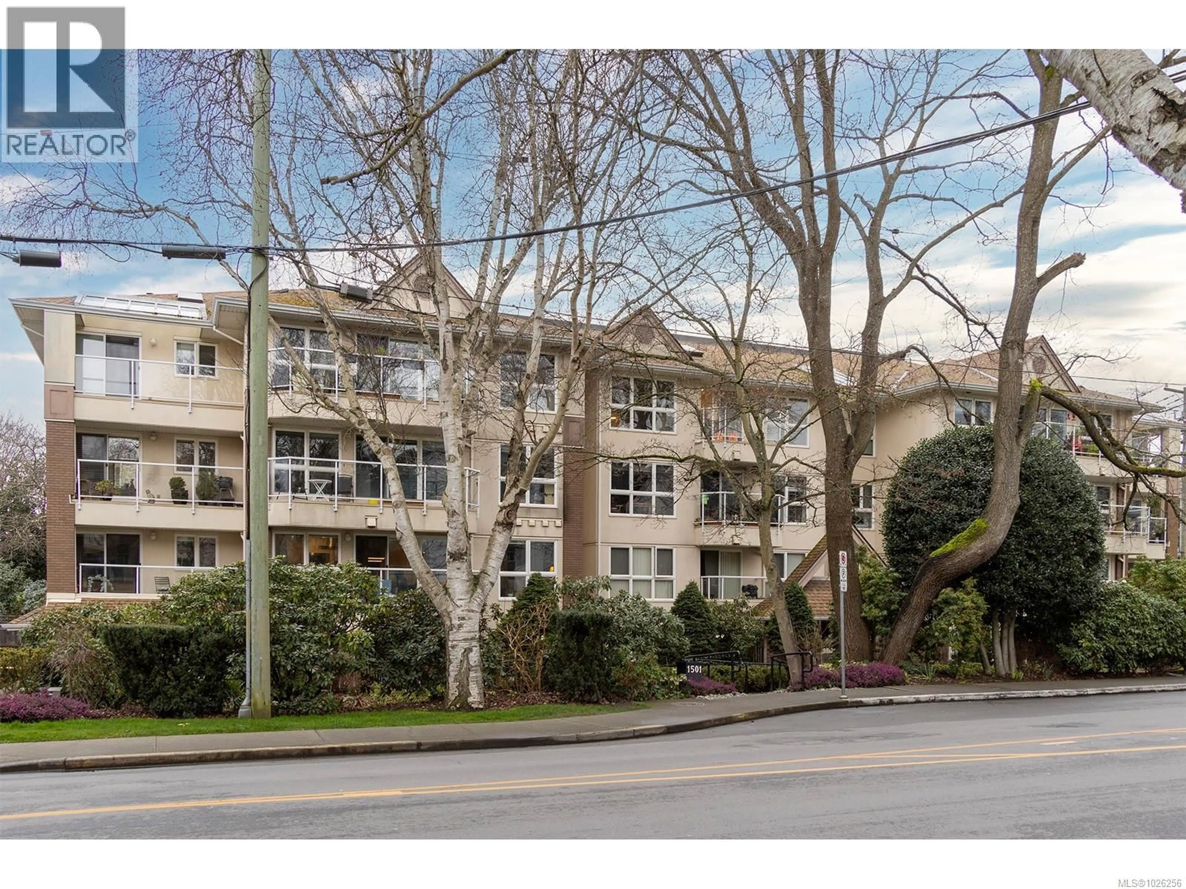 Unknown for 202 - 1501 RICHMOND AVENUE, Victoria British Columbia V8R4R2