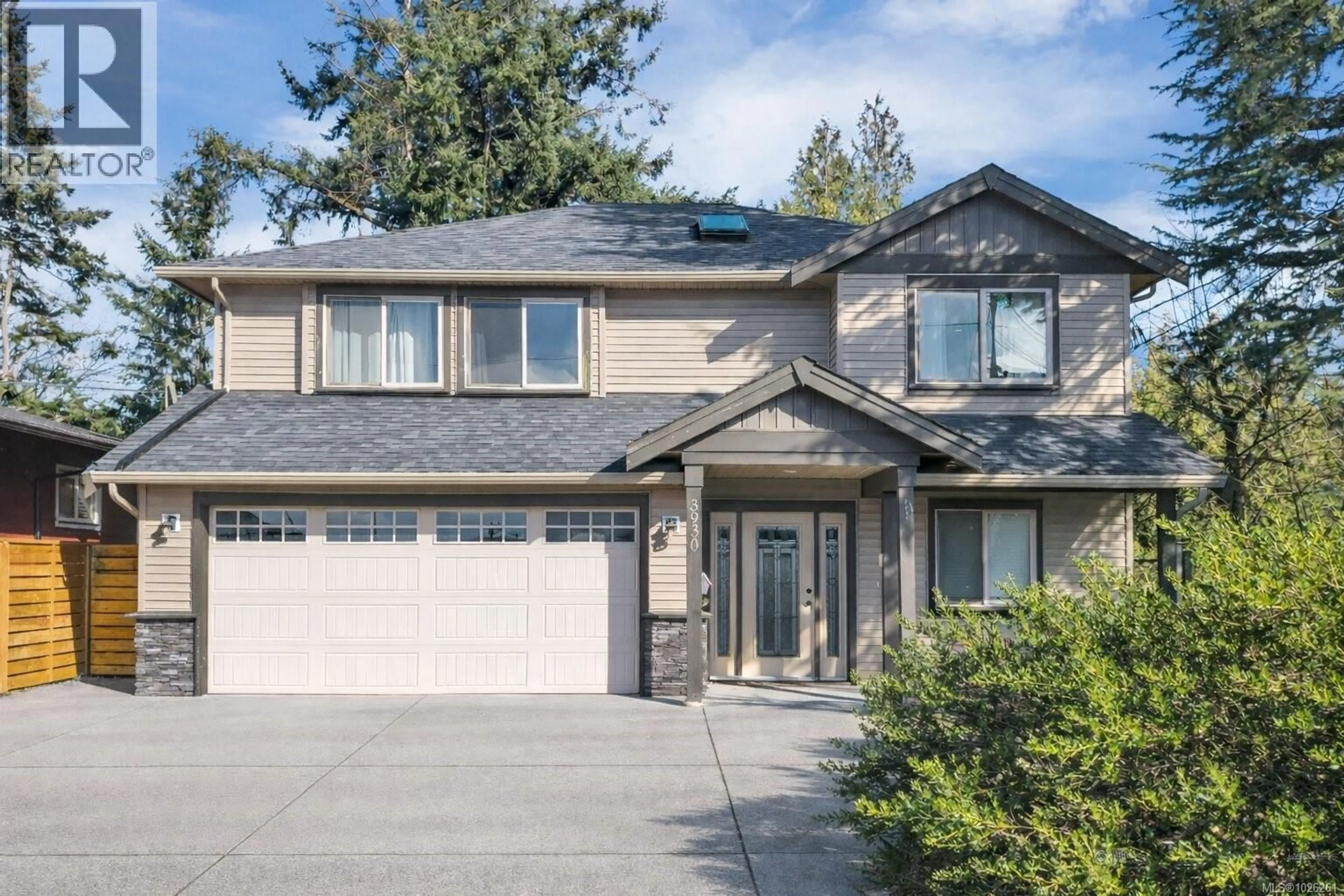 Home with vinyl exterior material, street for 3930 WELLESLEY AVENUE, Nanaimo British Columbia V9T2B1