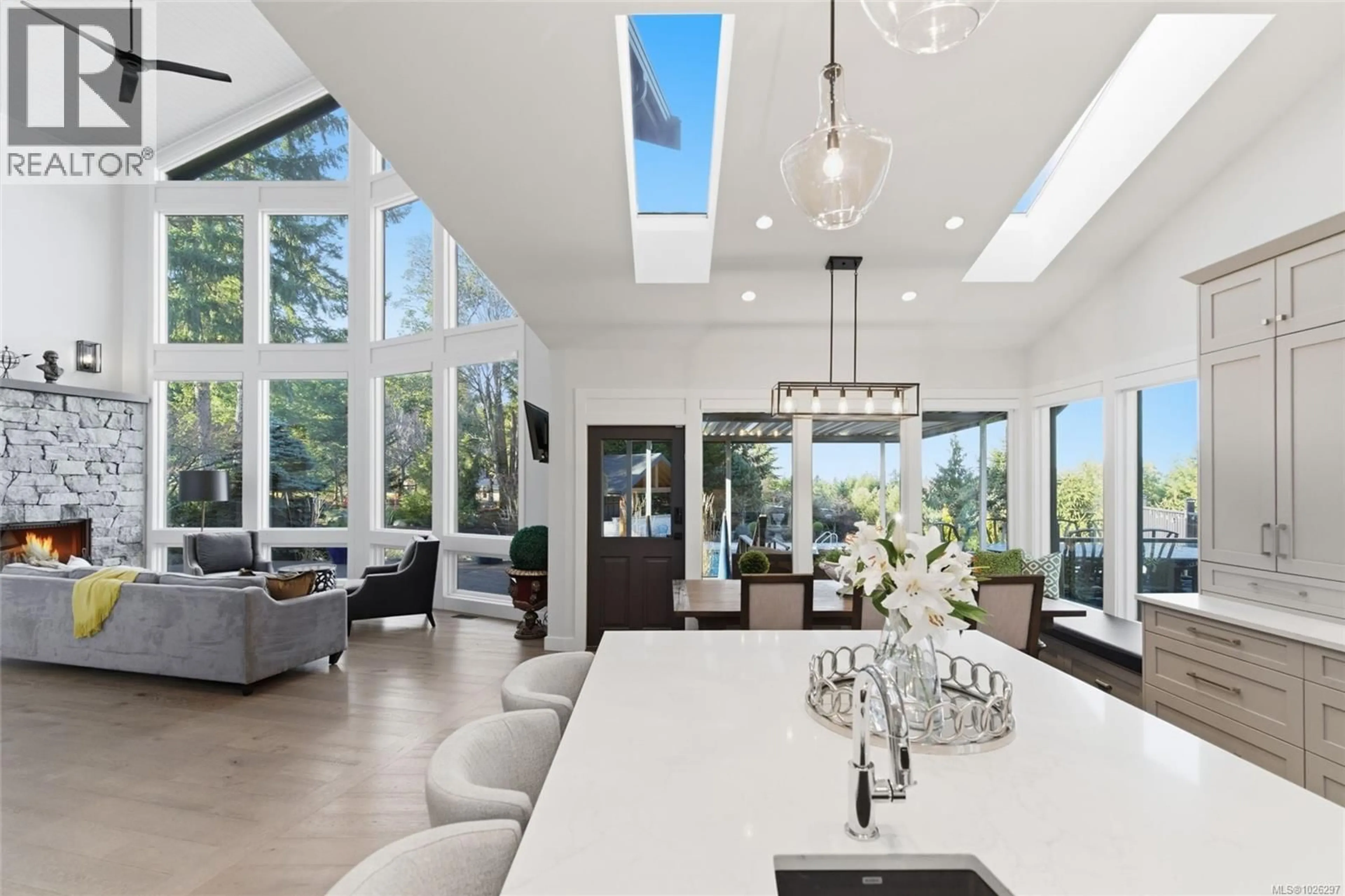 Open concept kitchen, ceramic/tile floor for 7255 AULDS ROAD, Lantzville British Columbia V0R2H0