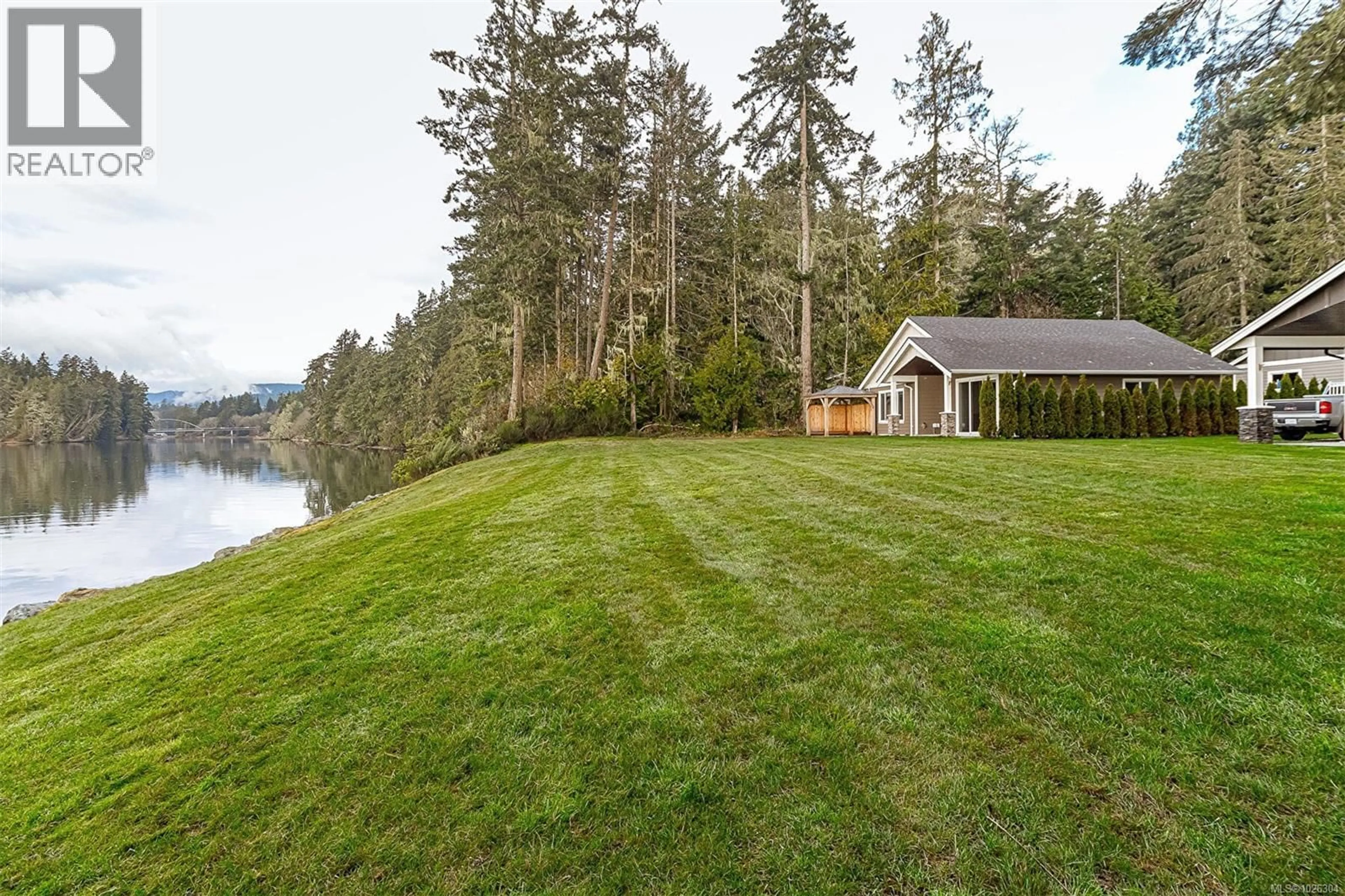 A pic from outside/outdoor area/front of a property/back of a property/a pic from drone, water/lake/river/ocean view for 1996 GLENIDLE ROAD, Sooke British Columbia V9Z0B2