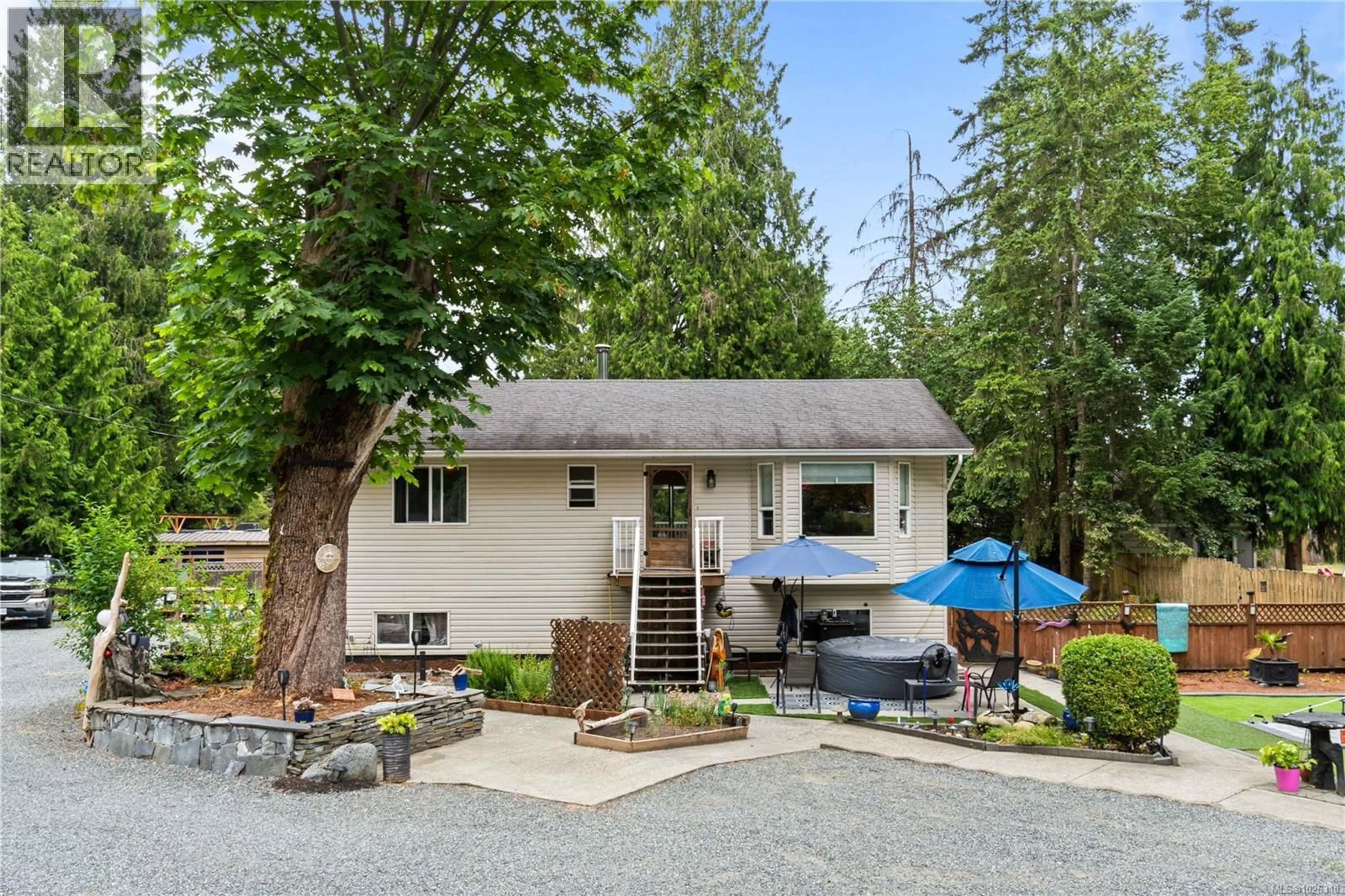 A pic from outside/outdoor area/front of a property/back of a property/a pic from drone, unknown for 2830 STEELHEAD TRAIL, Nanaimo British Columbia V9X1E1