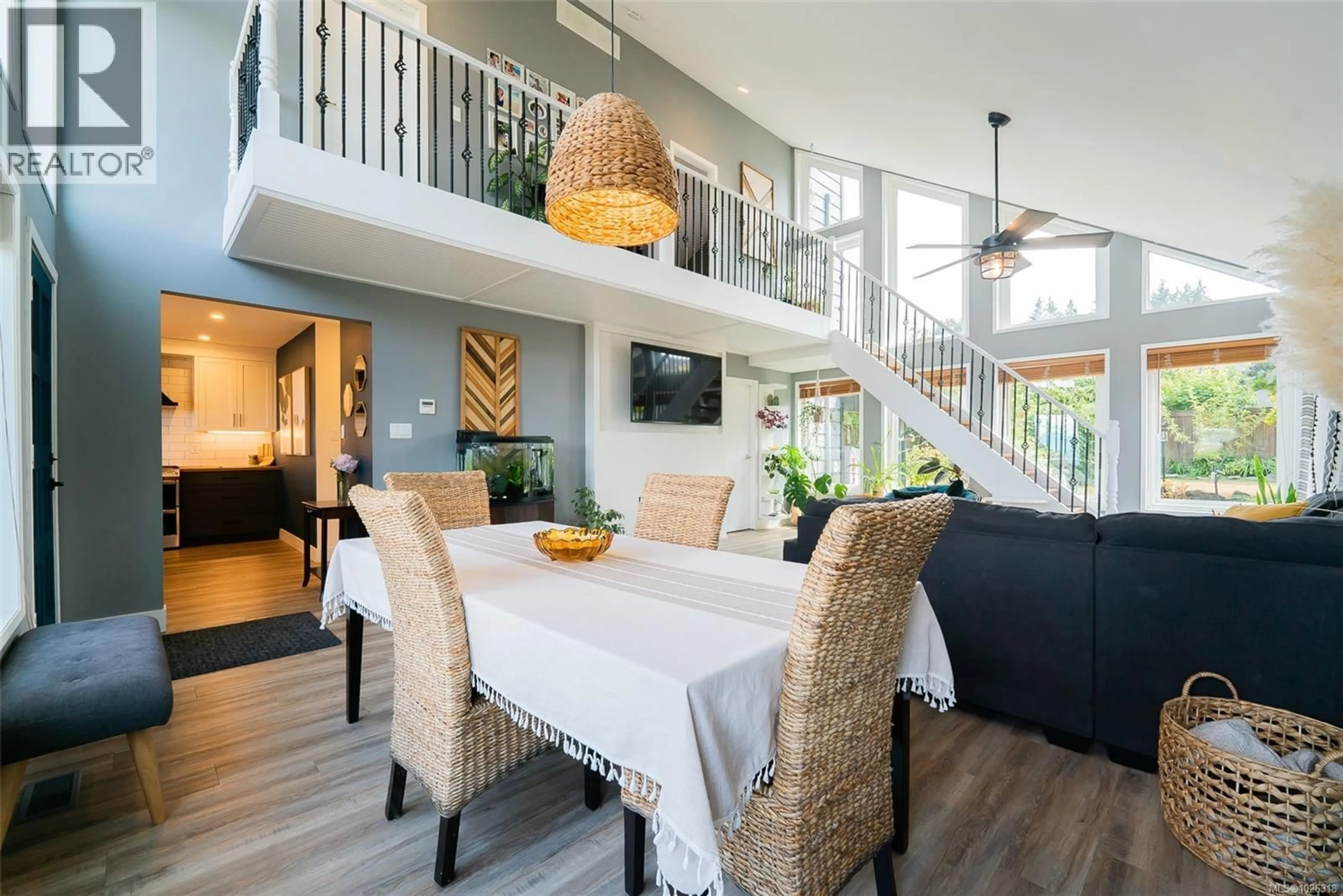 Open concept kitchen, wood/laminate floor for 5767 BROADWAY ROAD, Nanaimo British Columbia V9V1E9