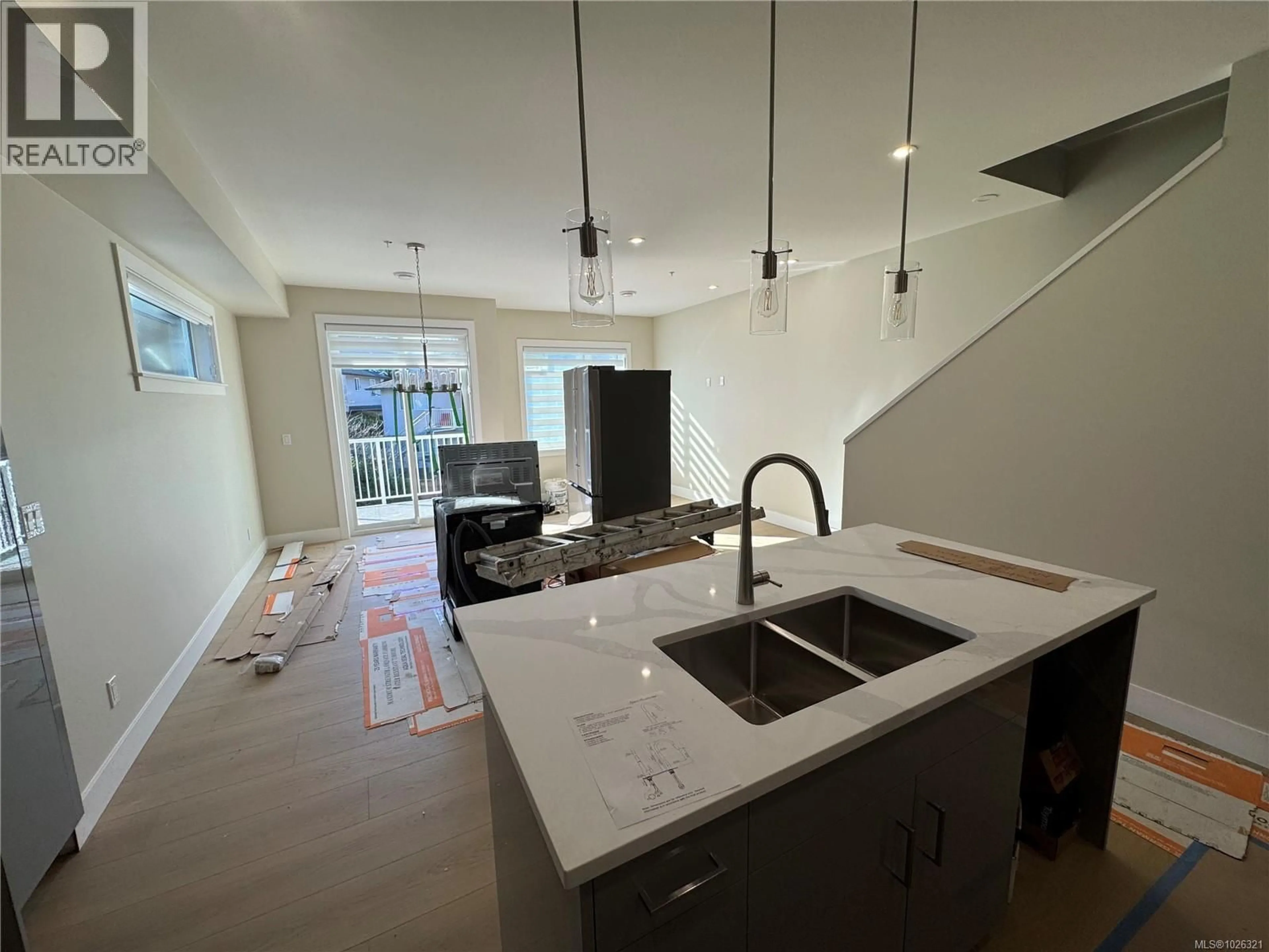 Open concept kitchen, unknown for 15 LEAM ROAD, Nanaimo British Columbia V9T3N7