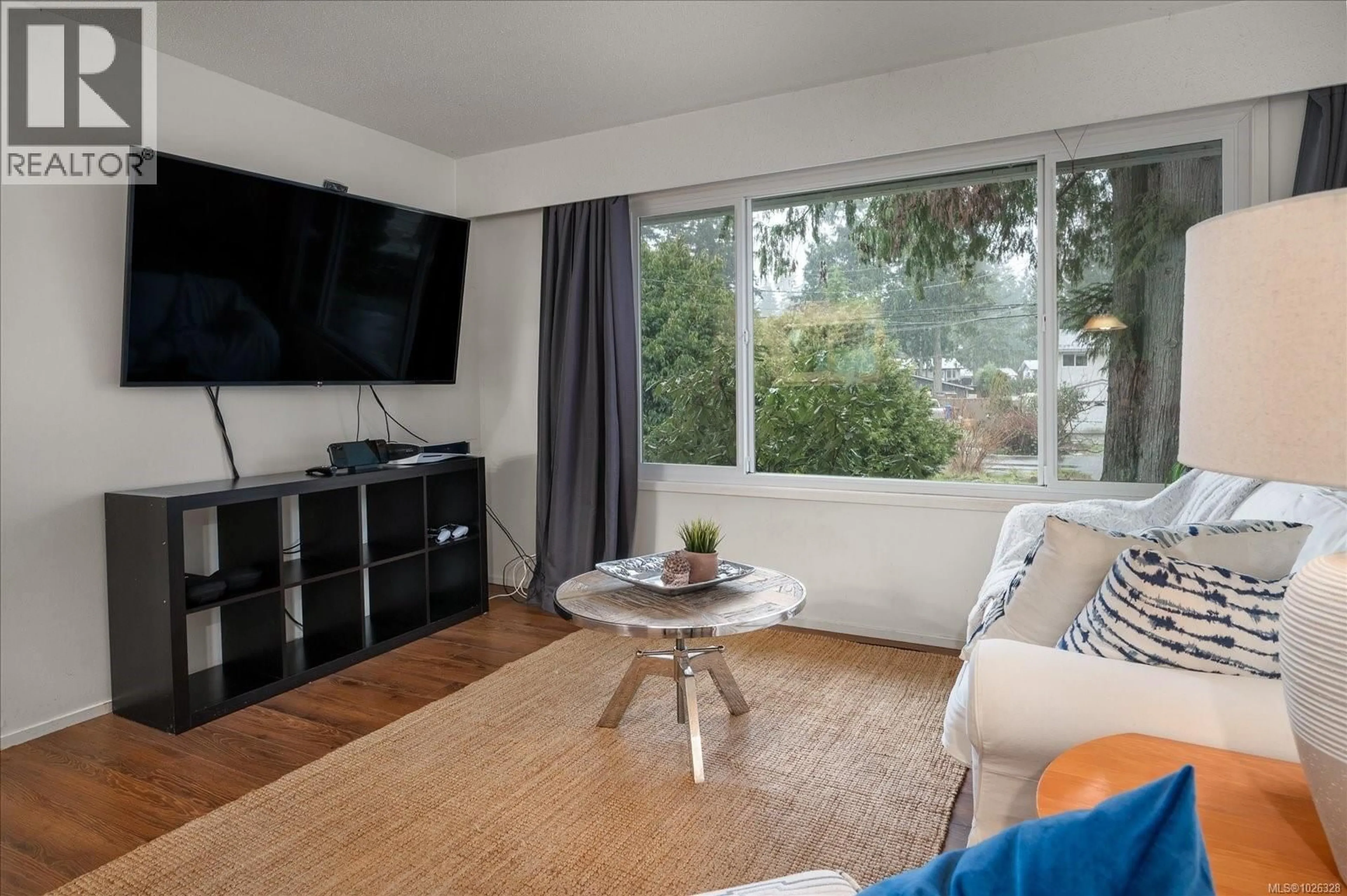 Living room with furniture, unknown for 2624 WILLOW GROUSE CRESCENT, Nanaimo British Columbia V9T3T6