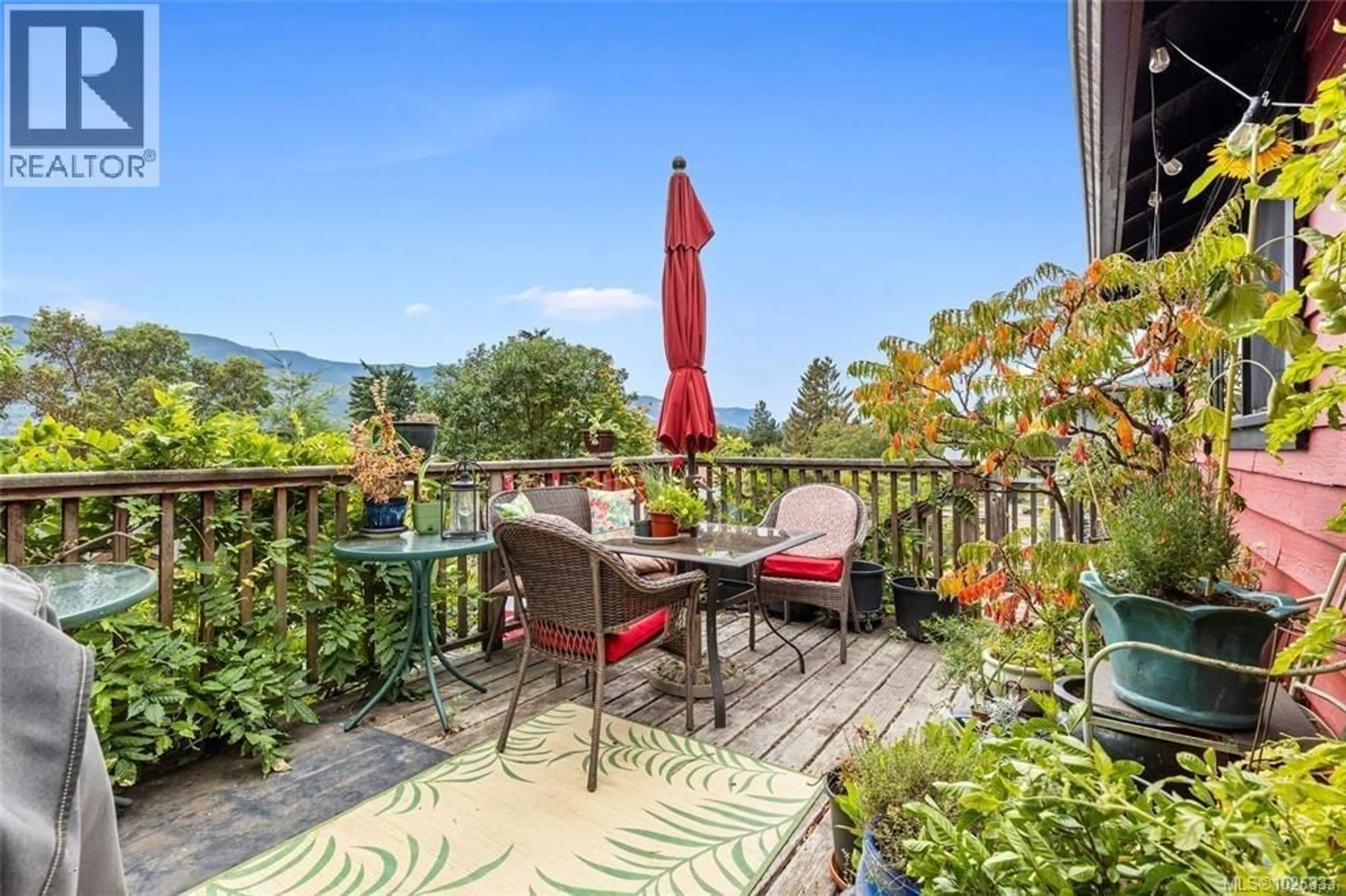 Patio, water/lake/river/ocean view for 10664 CEDAR DRIVE, Youbou British Columbia V0R3E1
