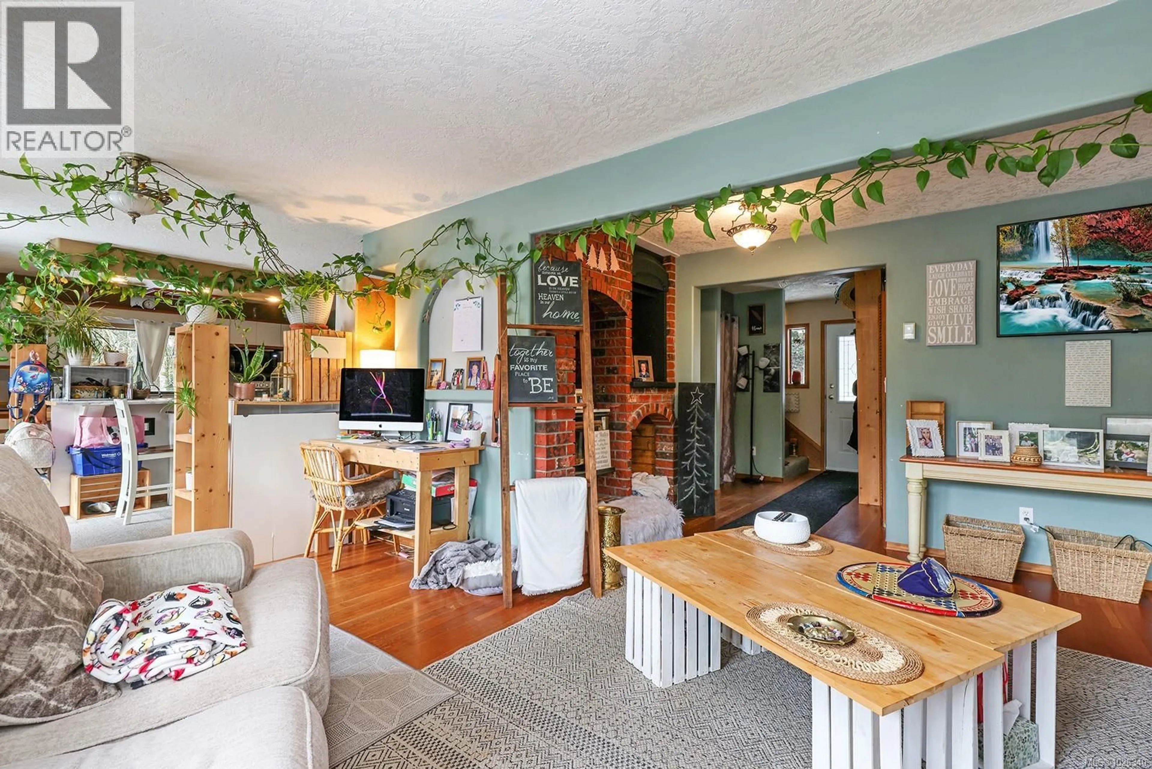 Unknown for 4026 MACAULAY ROAD, Black Creek British Columbia V9J1C8