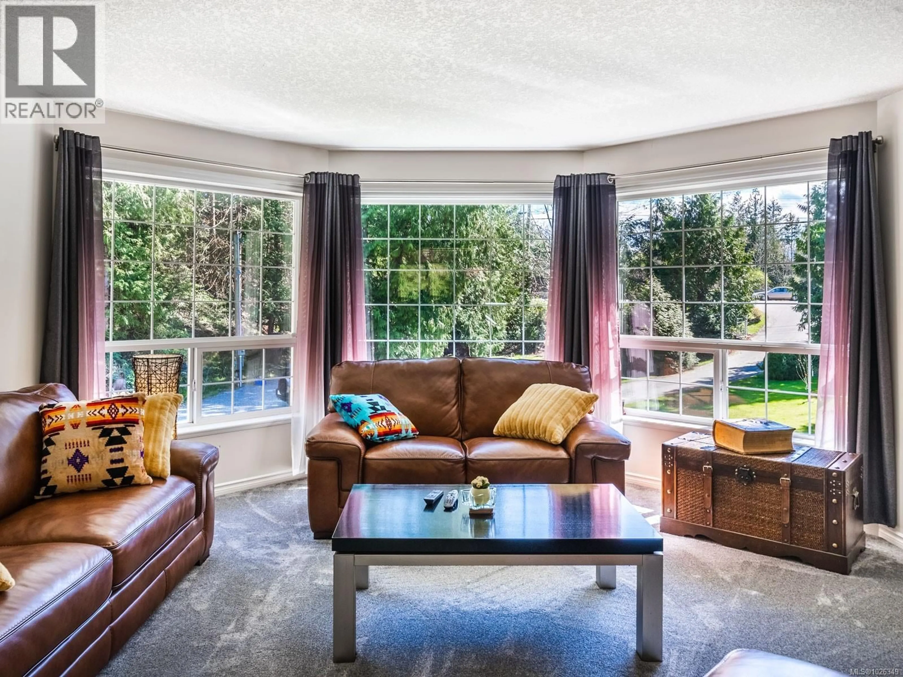 Living room with furniture, unknown for 1930 HARMAC ROAD, Nanaimo British Columbia V9X1L3
