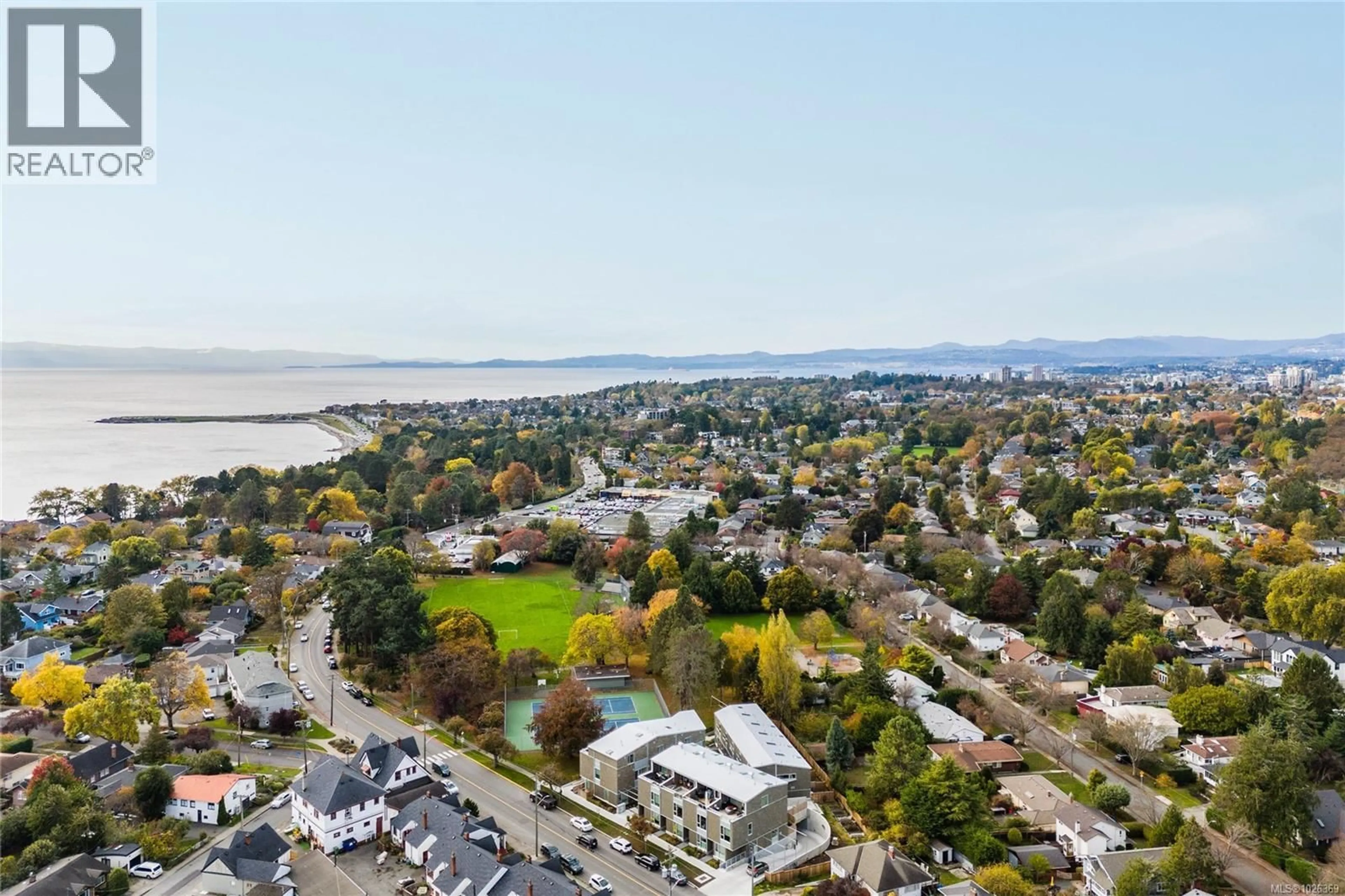 A pic from outside/outdoor area/front of a property/back of a property/a pic from drone, water/lake/river/ocean view for 105 - 1720 FAIRFIELD ROAD, Victoria British Columbia V8S1G3