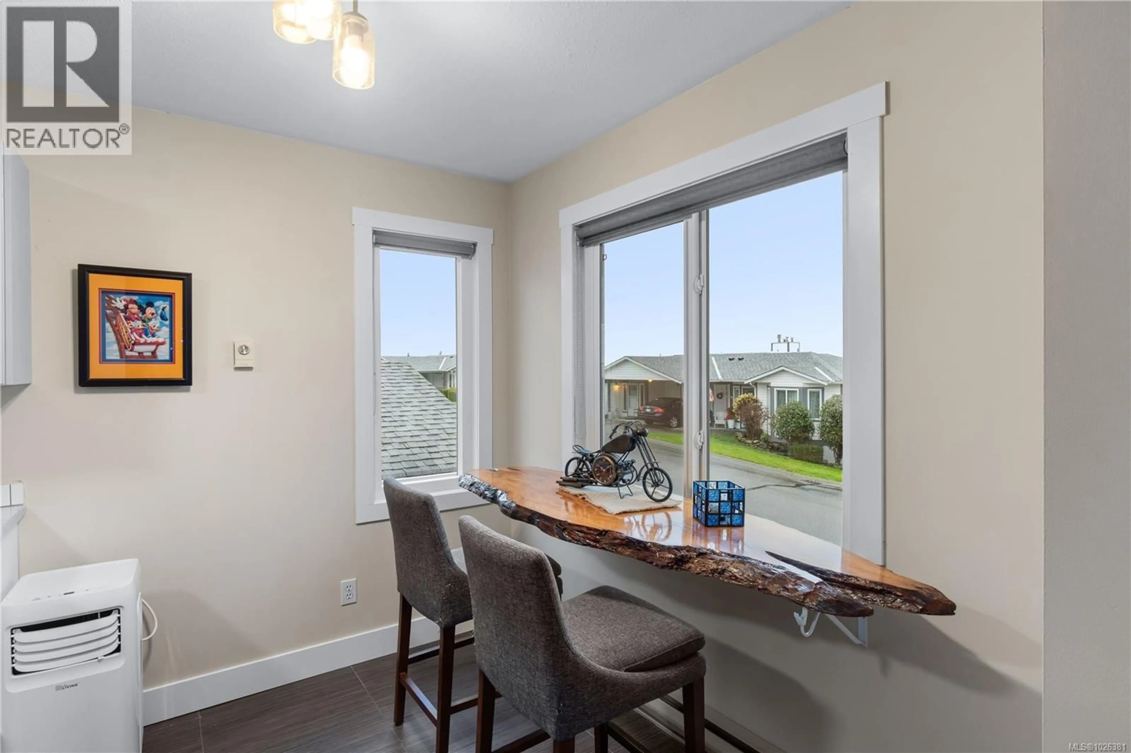 Open concept kitchen, unknown for 368 PETROGLYPH CRESCENT, Nanaimo British Columbia V9R5K1