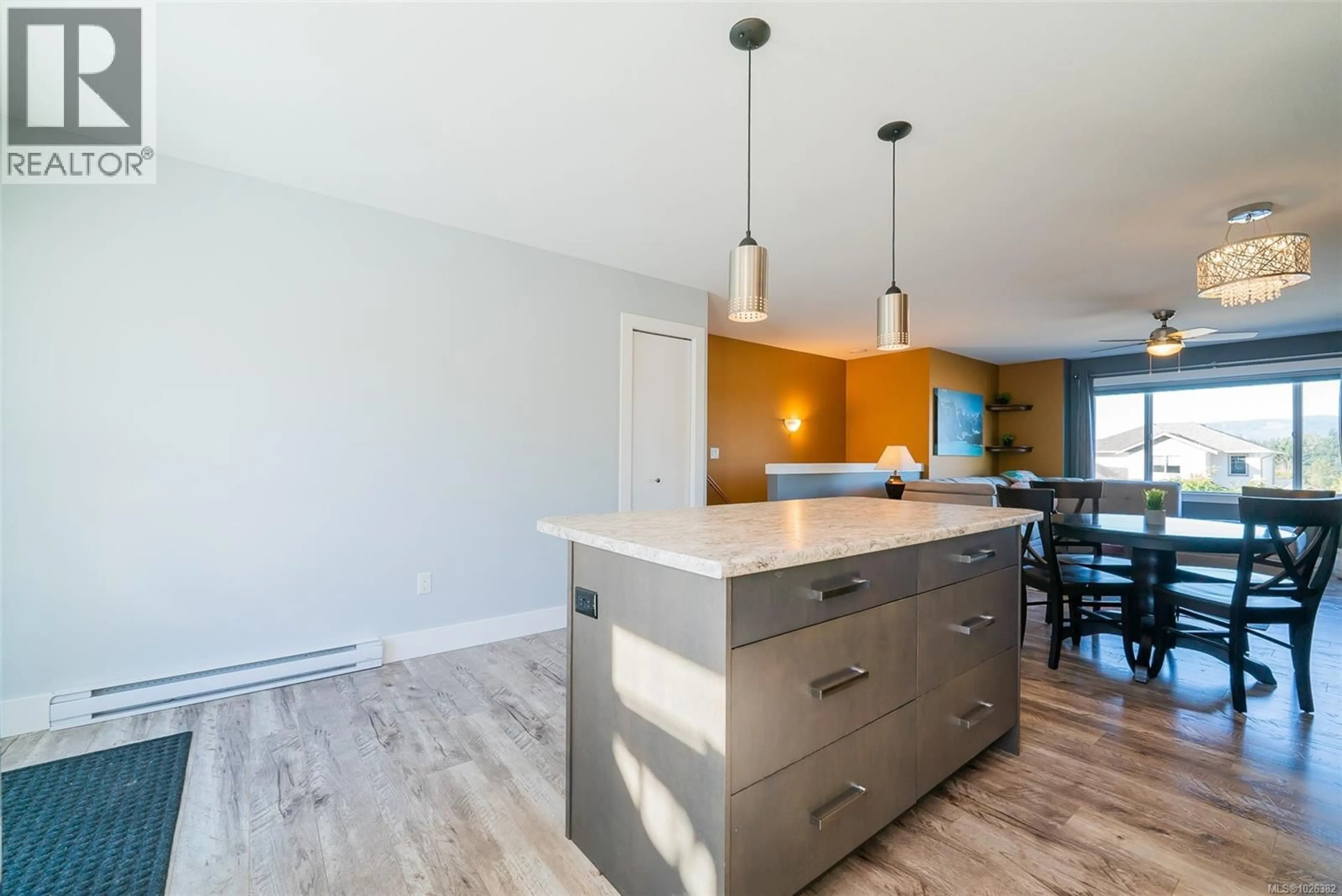 Open concept kitchen, unknown for 2174 VILLAGE DRIVE, Nanaimo British Columbia V9X0A7