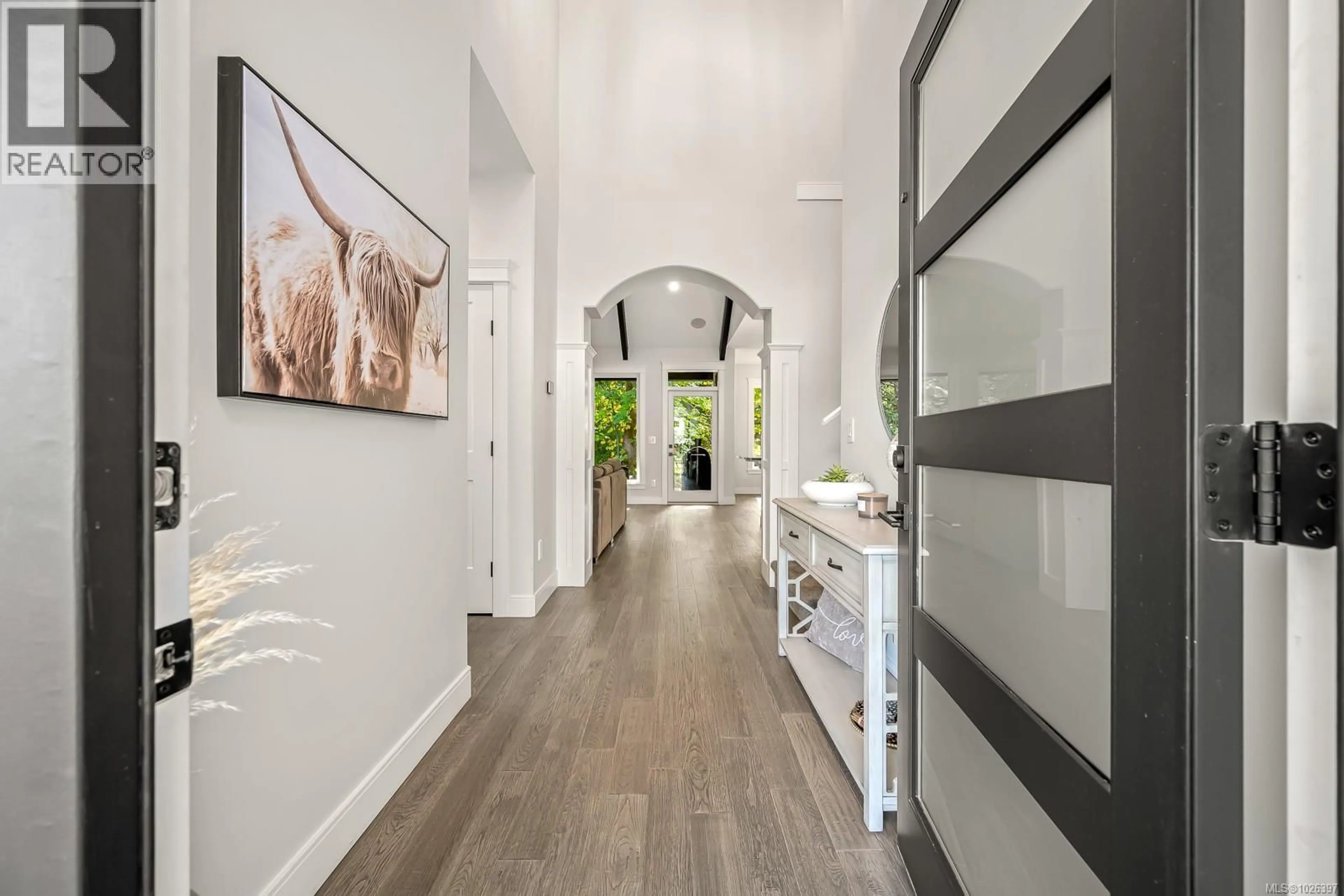 Indoor entryway for 4 - 2880 ARDEN ROAD, Courtenay British Columbia V9N0E9