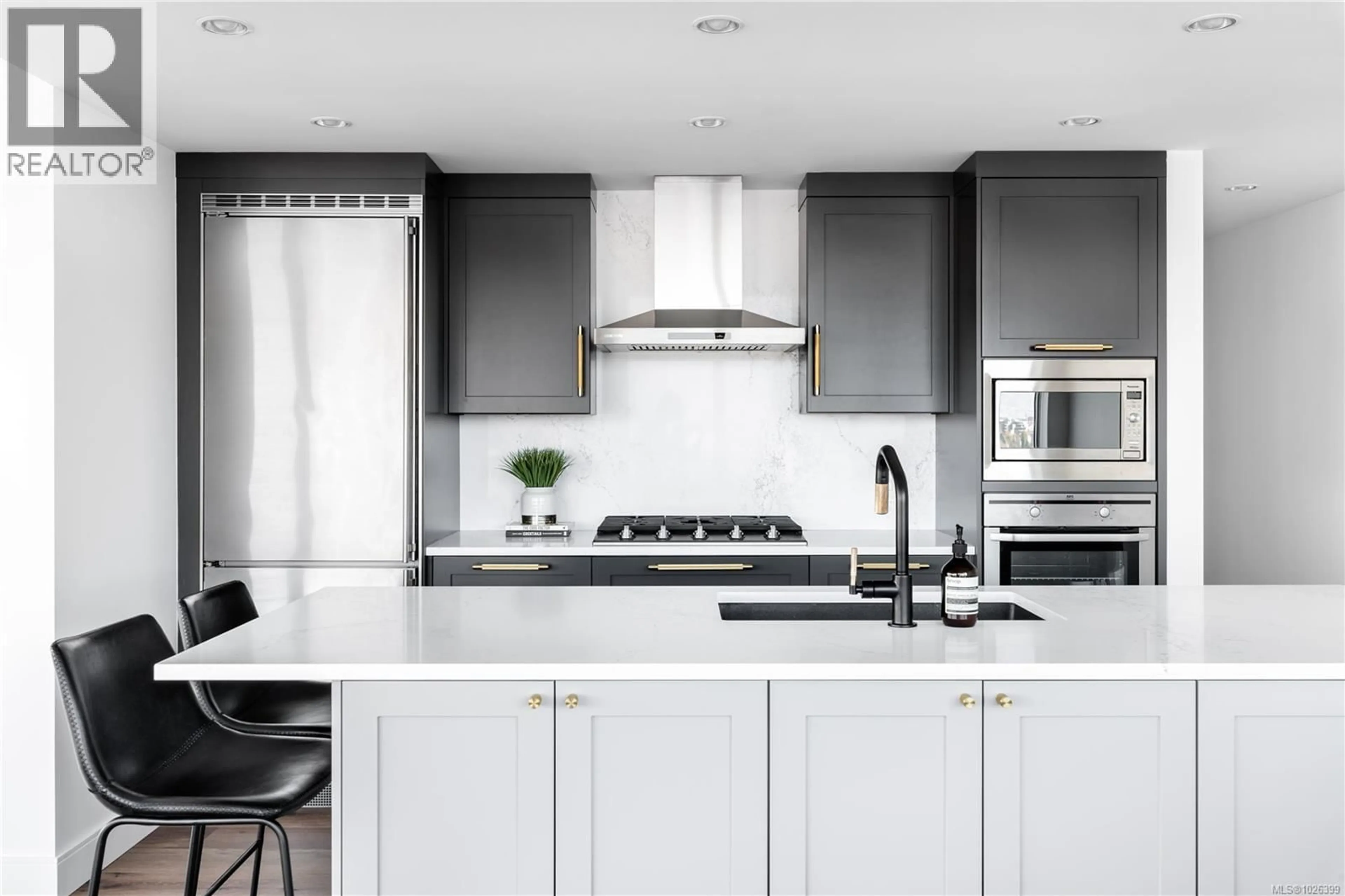 Contemporary kitchen, ceramic/tile floor for 1105 - 707 COURTNEY STREET, Victoria British Columbia V8W0A9