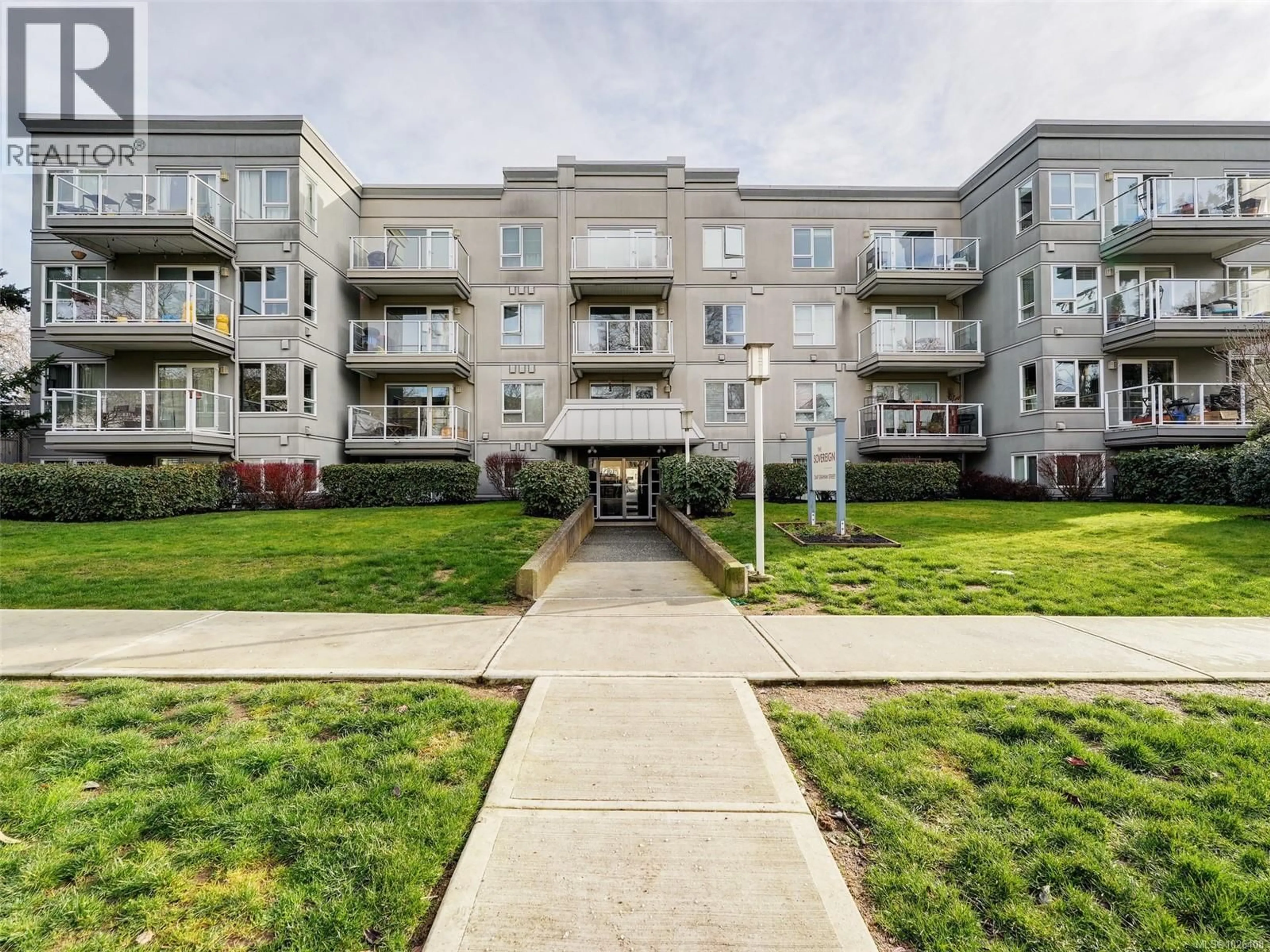 A pic from outside/outdoor area/front of a property/back of a property/a pic from drone, street for 403 - 2647 GRAHAM STREET, Victoria British Columbia V8T3Y8