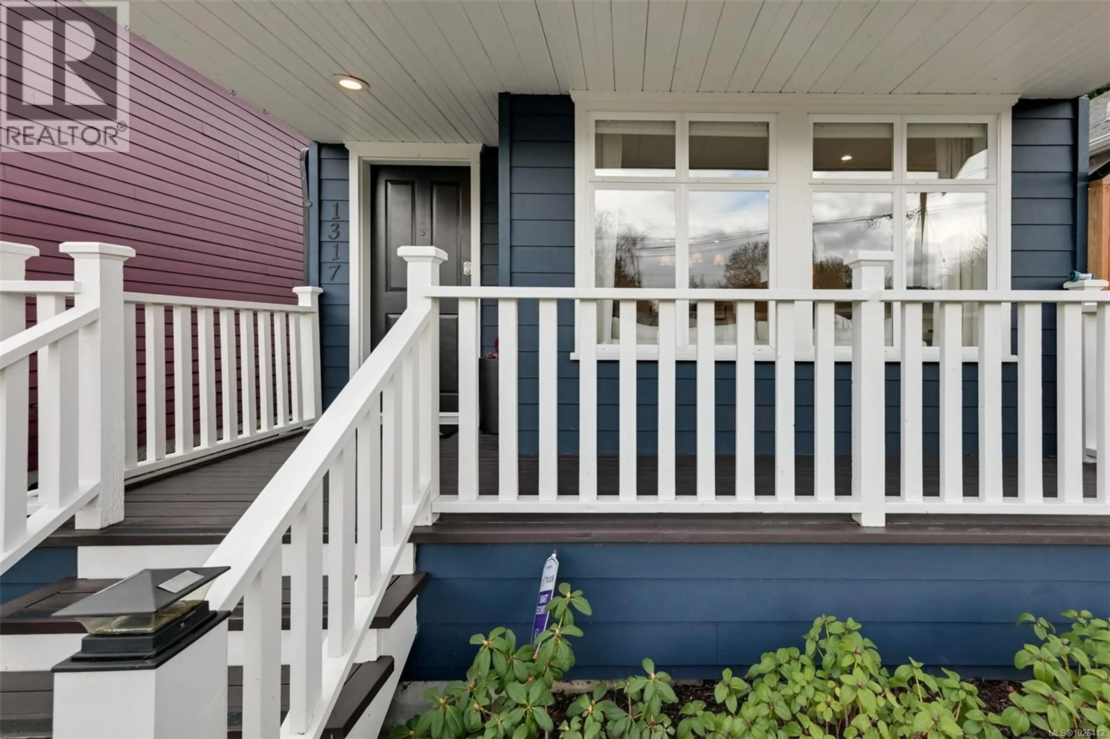 Home with vinyl exterior material, street for 1317 BALMORAL ROAD, Victoria British Columbia V8R1L6