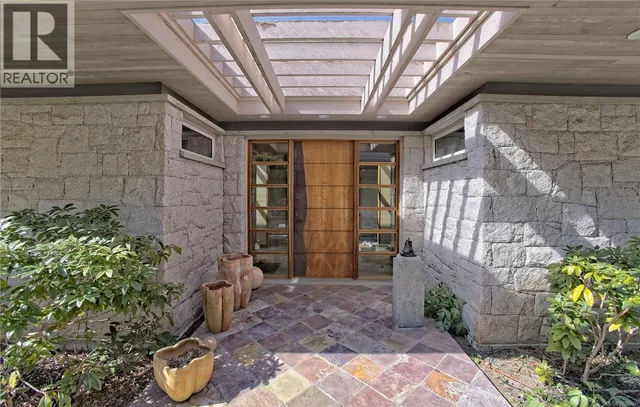 2875 SOUTHEY POINT ROAD, Salt Spring 2