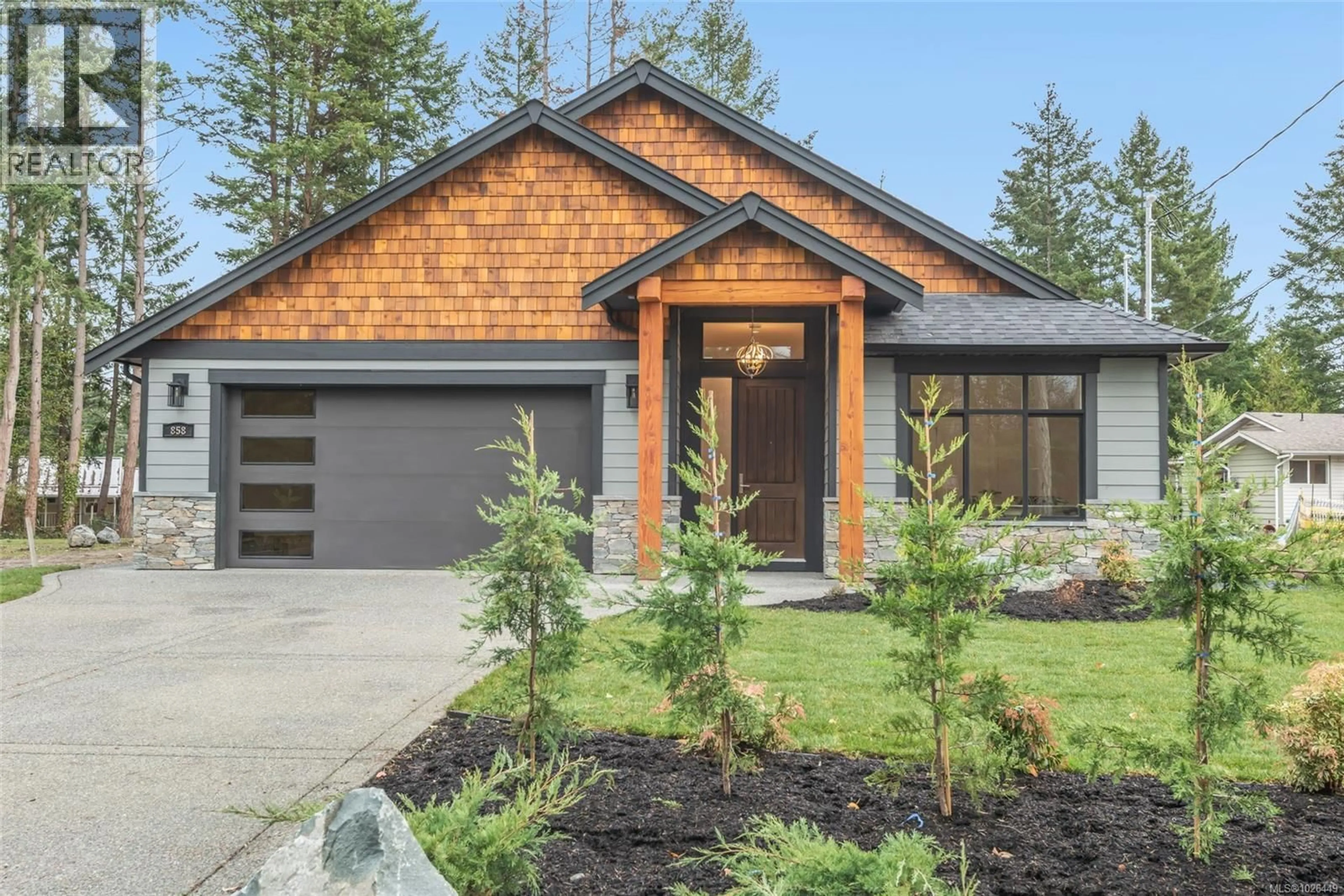 Home with brick exterior material, street for 858 WEMBLEY ROAD, Parksville British Columbia V9P2E6