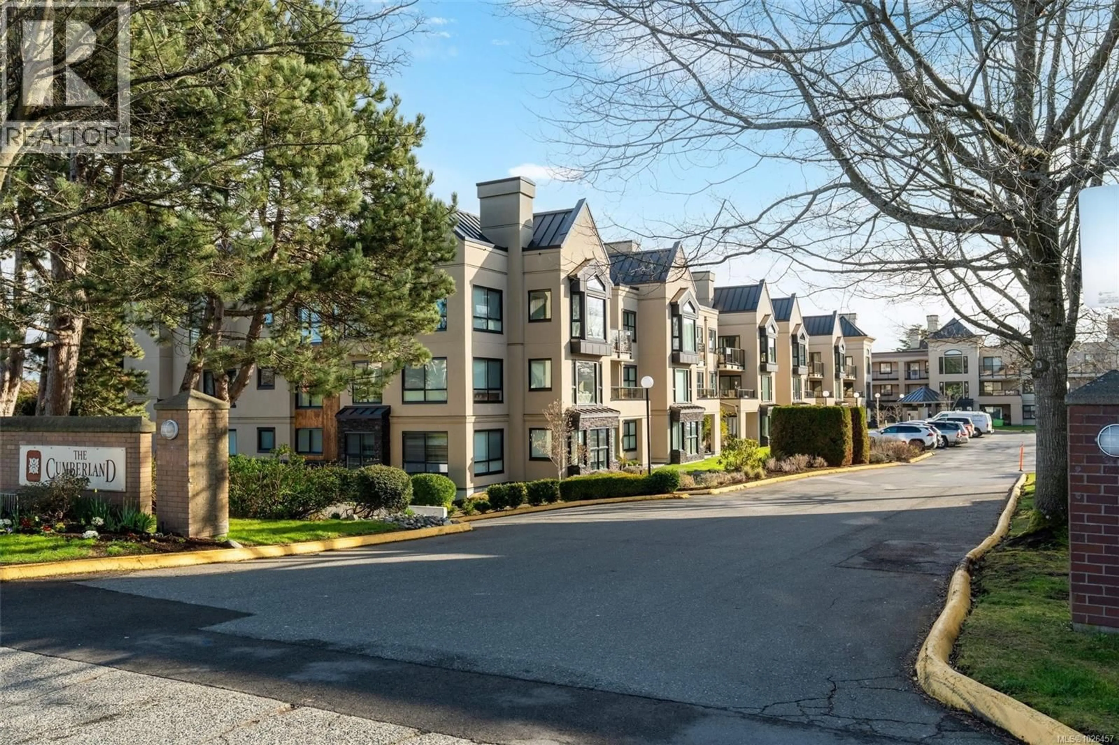 Unknown for 306 - 3969 SHELBOURNE STREET, Saanich British Columbia V8N6J5