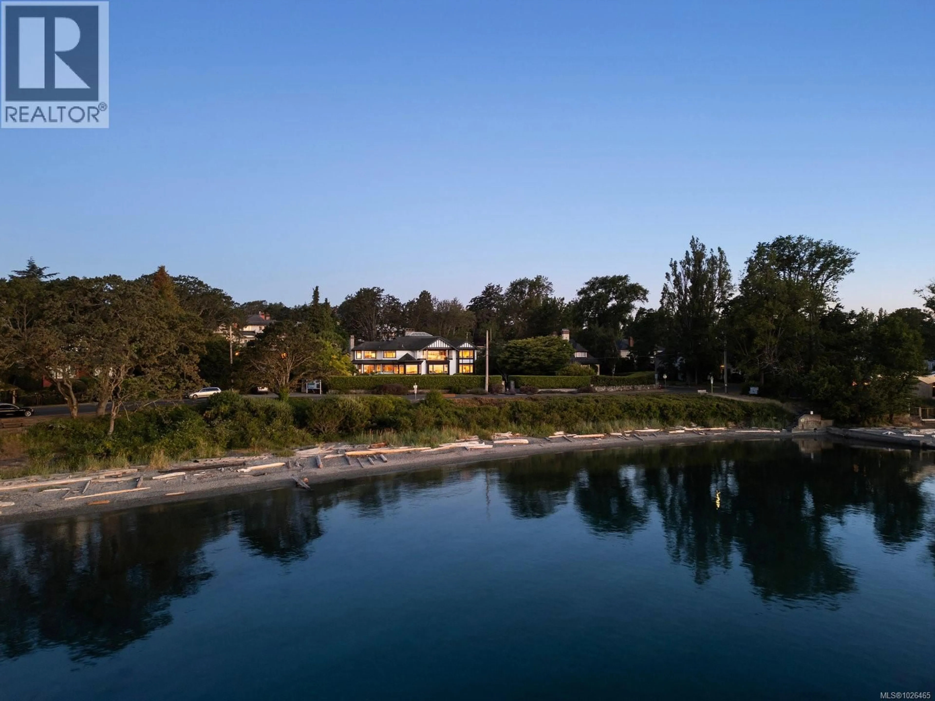 A pic from outside/outdoor area/front of a property/back of a property/a pic from drone, water/lake/river/ocean view for 1580 BEACH DRIVE, Oak Bay British Columbia V8R6H8