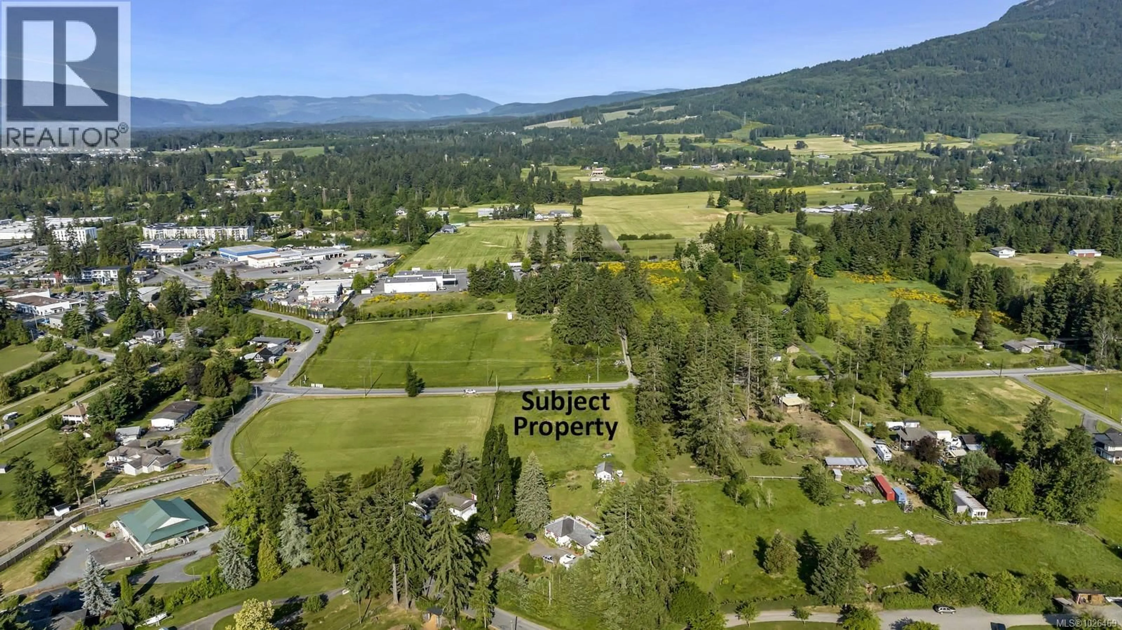 A pic from outside/outdoor area/front of a property/back of a property/a pic from drone, mountain view for 6588 NORCROSS ROAD, Duncan British Columbia V9L6C3