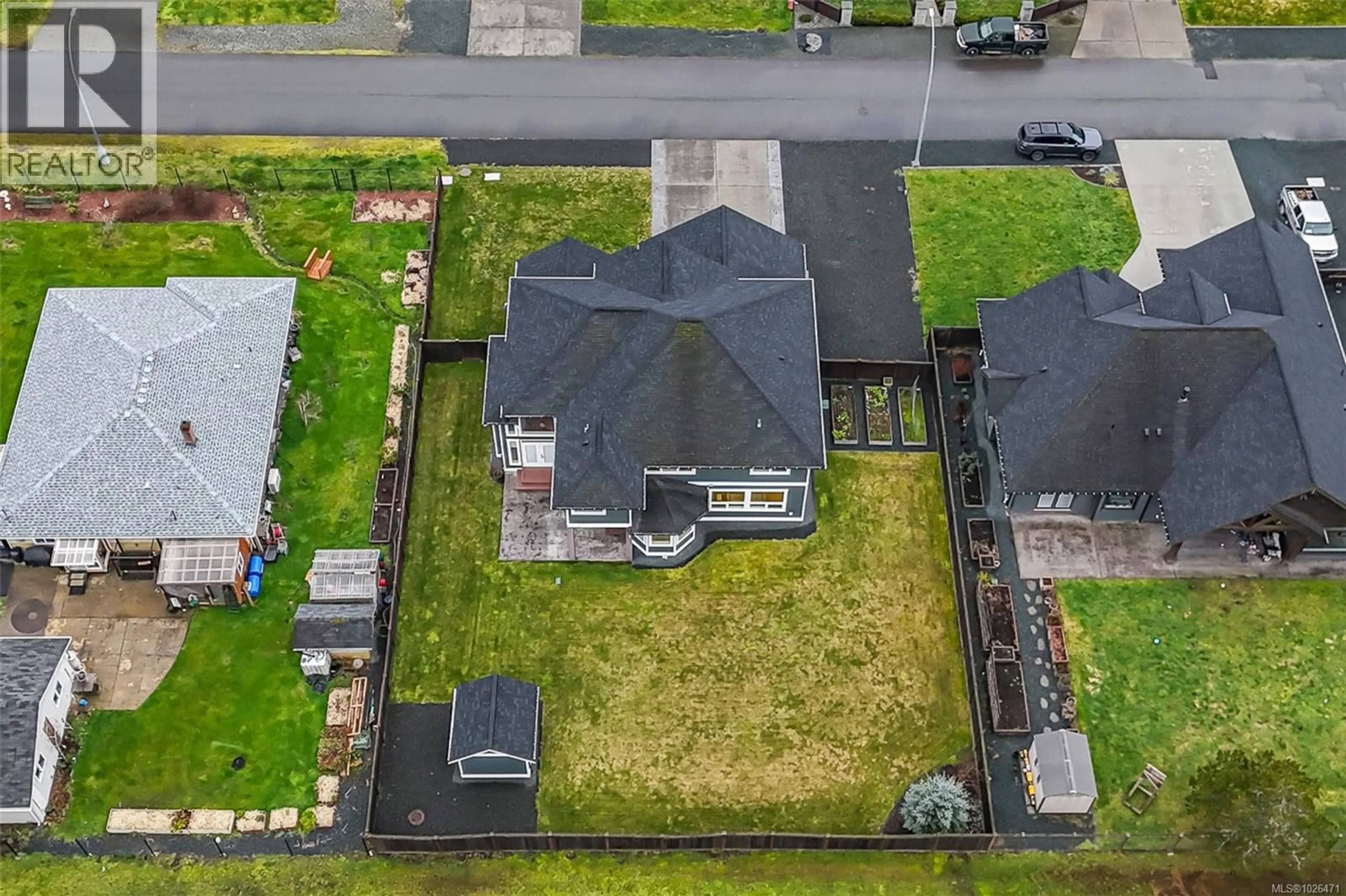 A pic from outside/outdoor area/front of a property/back of a property/a pic from drone, street for 5327 OTTER PLACE, Port Alberni British Columbia V9Y8X7