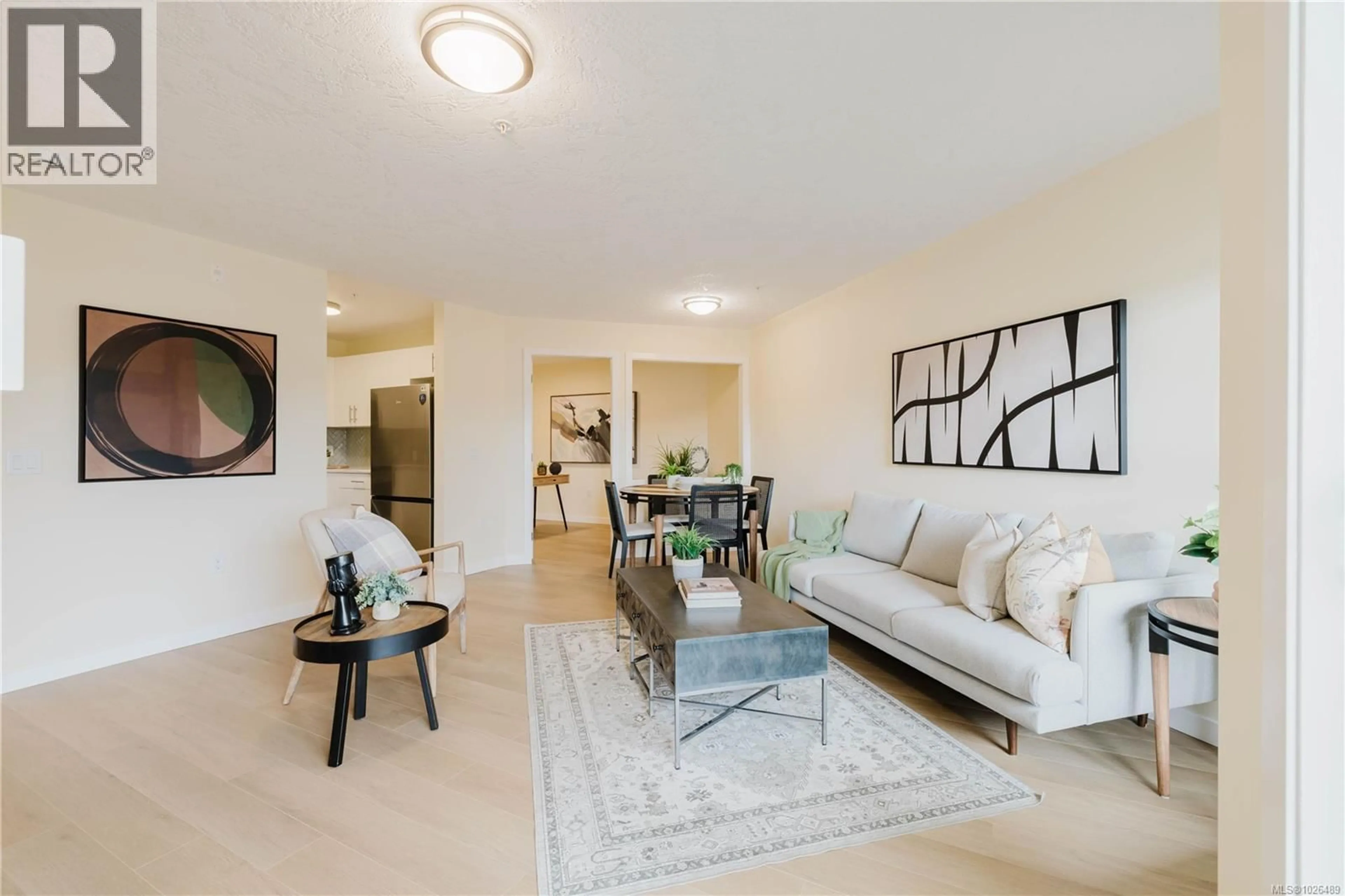 Living room with furniture, unknown for 304 - 689 BAY STREET, Victoria British Columbia V8T4M9