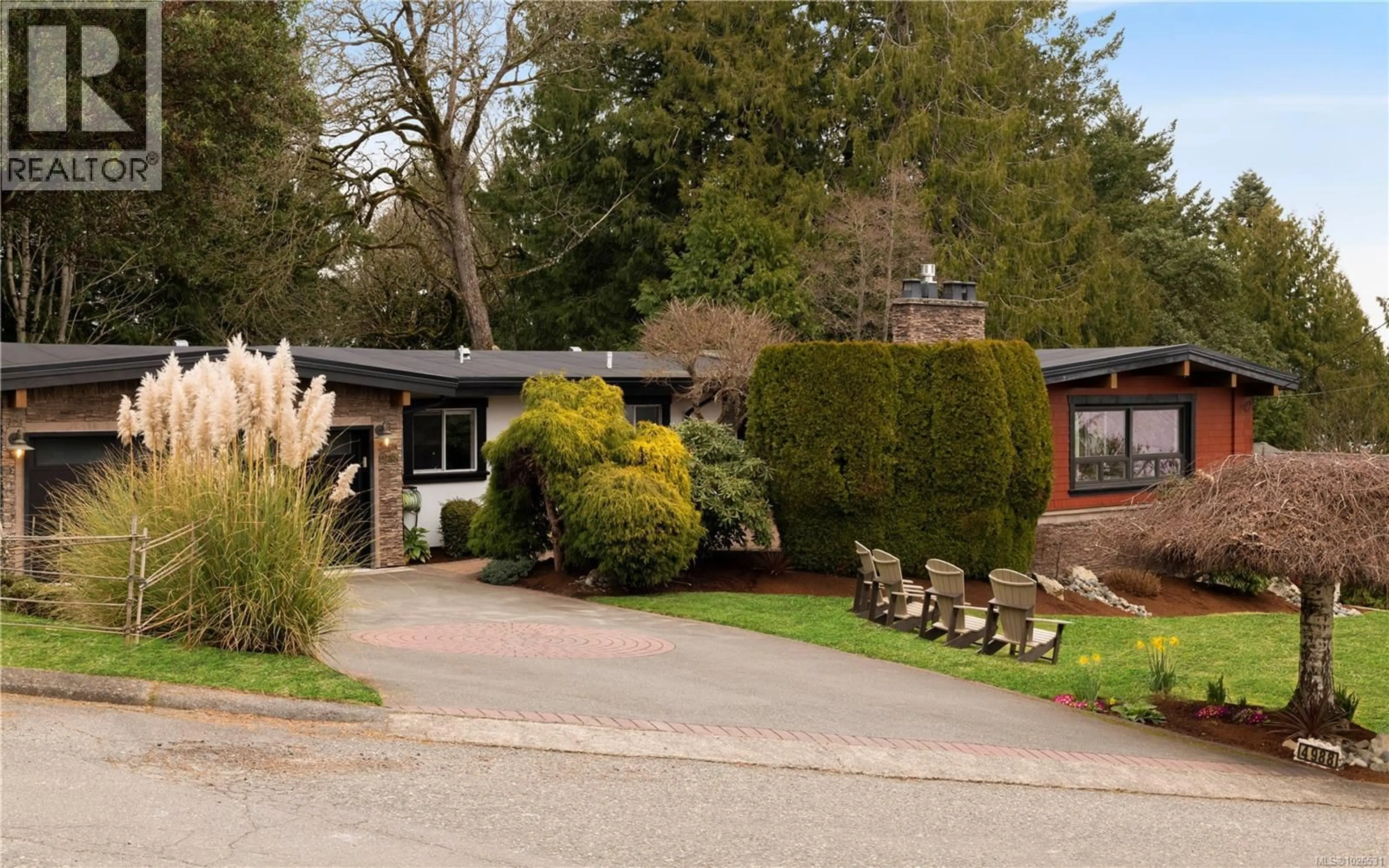 Unknown for 4988 GEORGIA PARK TERRACE, Saanich British Columbia V8Y2B9