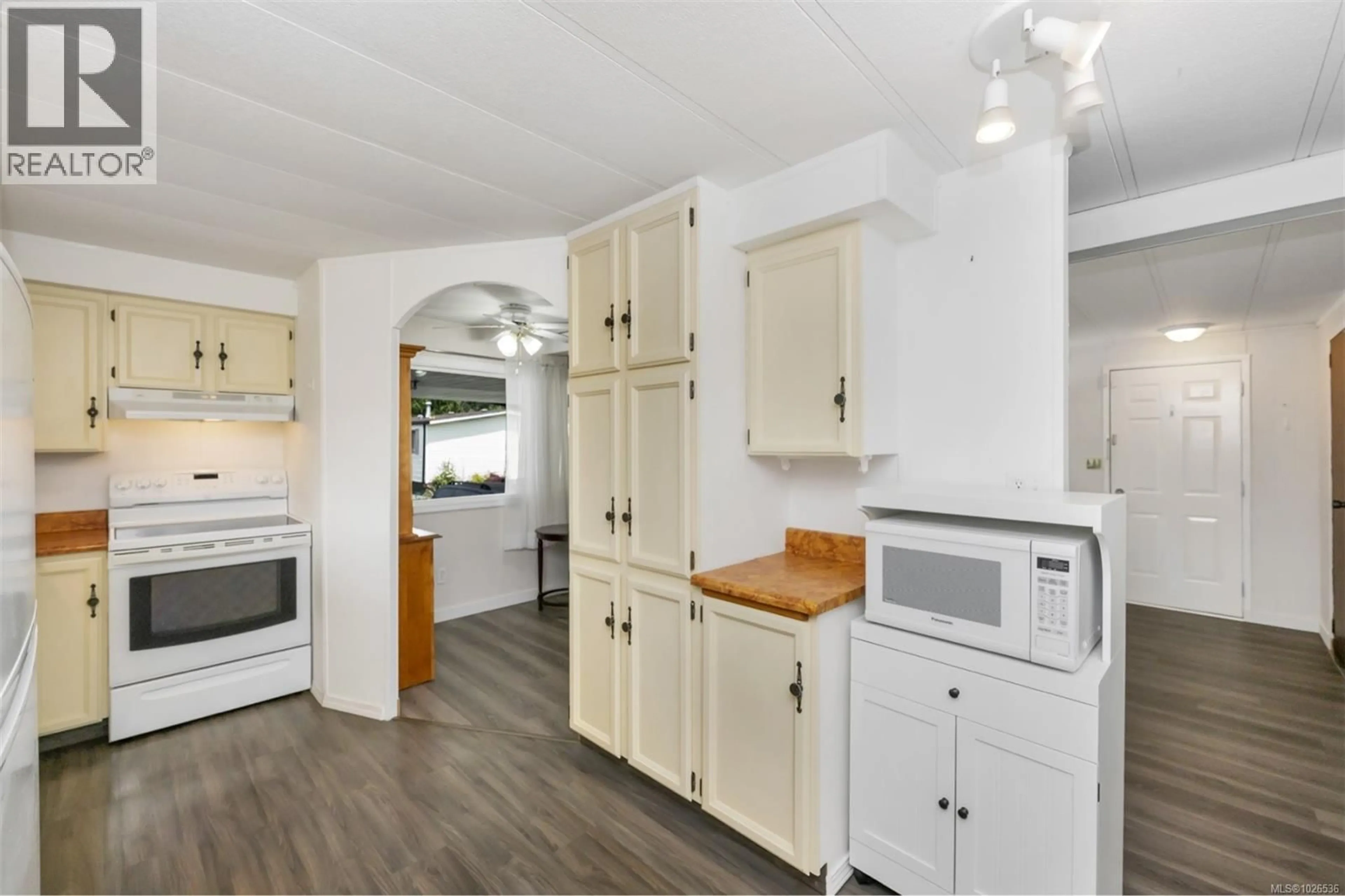 Standard kitchen, unknown for 287 - 2885 BOYS ROAD, Duncan British Columbia V9L4Y9