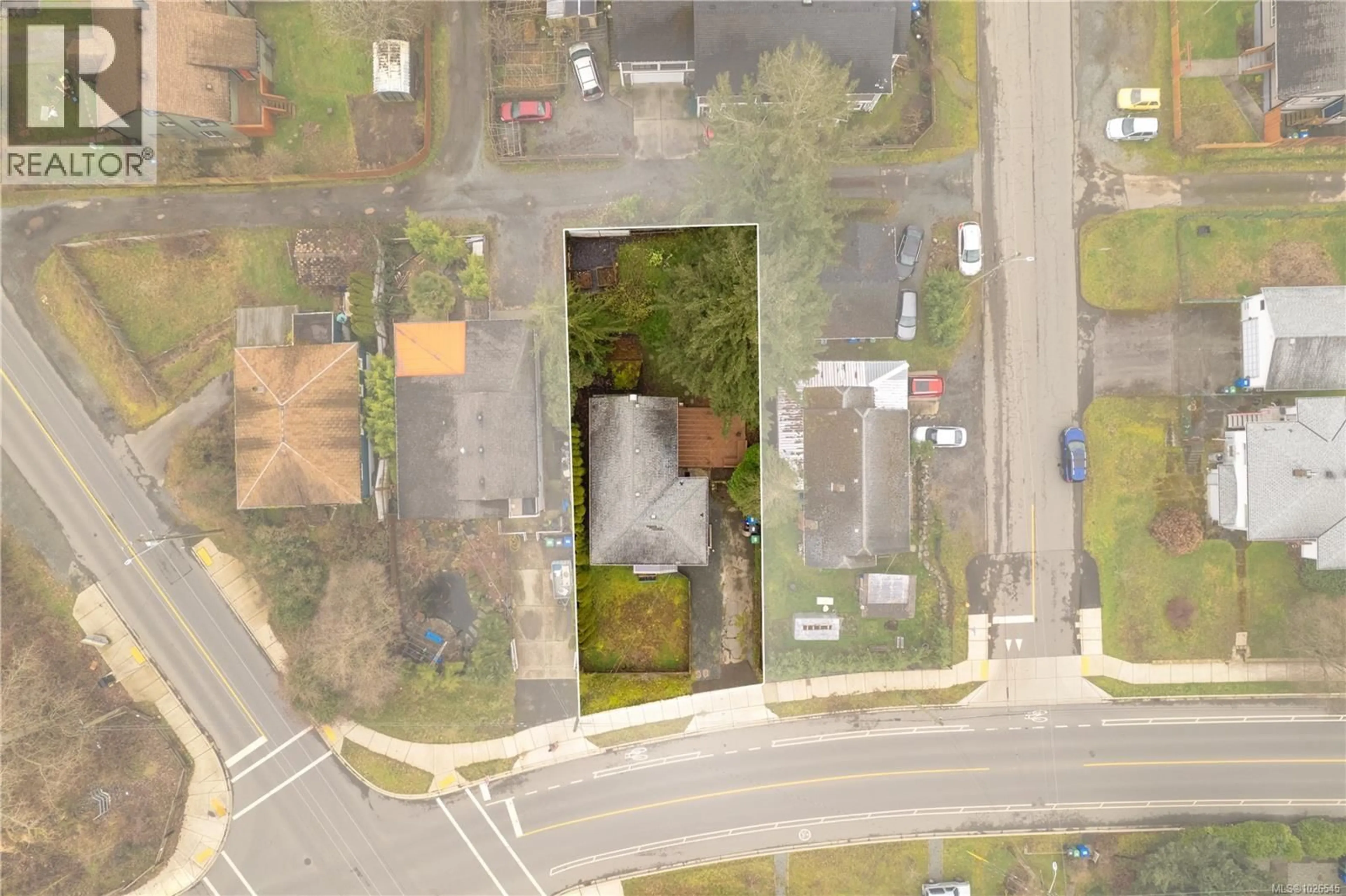 A pic from outside/outdoor area/front of a property/back of a property/a pic from drone, street for 11 FOURTH STREET, Nanaimo British Columbia V9R1S6
