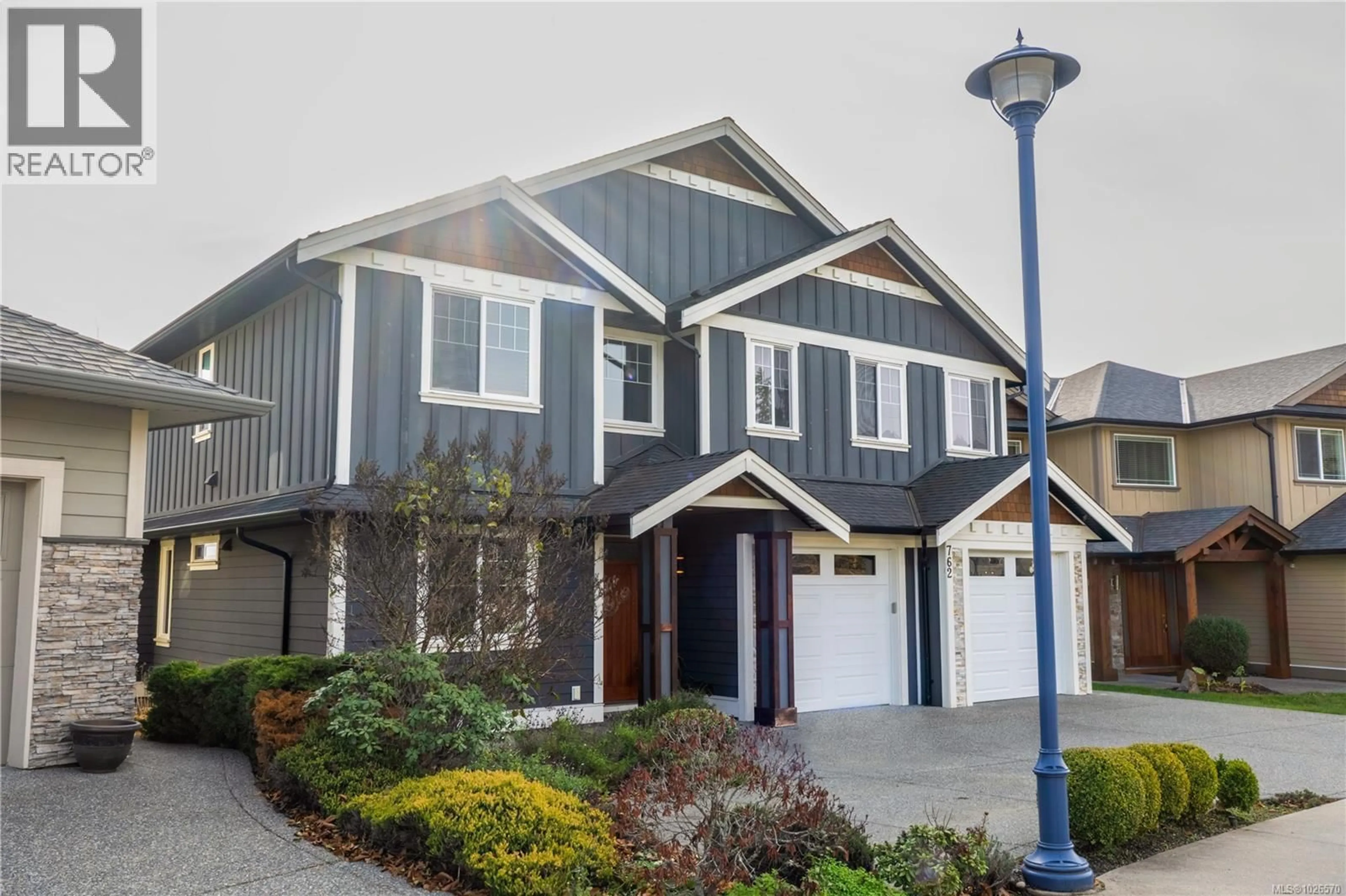 Home with vinyl exterior material, street for 762 EGRET CLOSE, Langford British Columbia V9B0R1