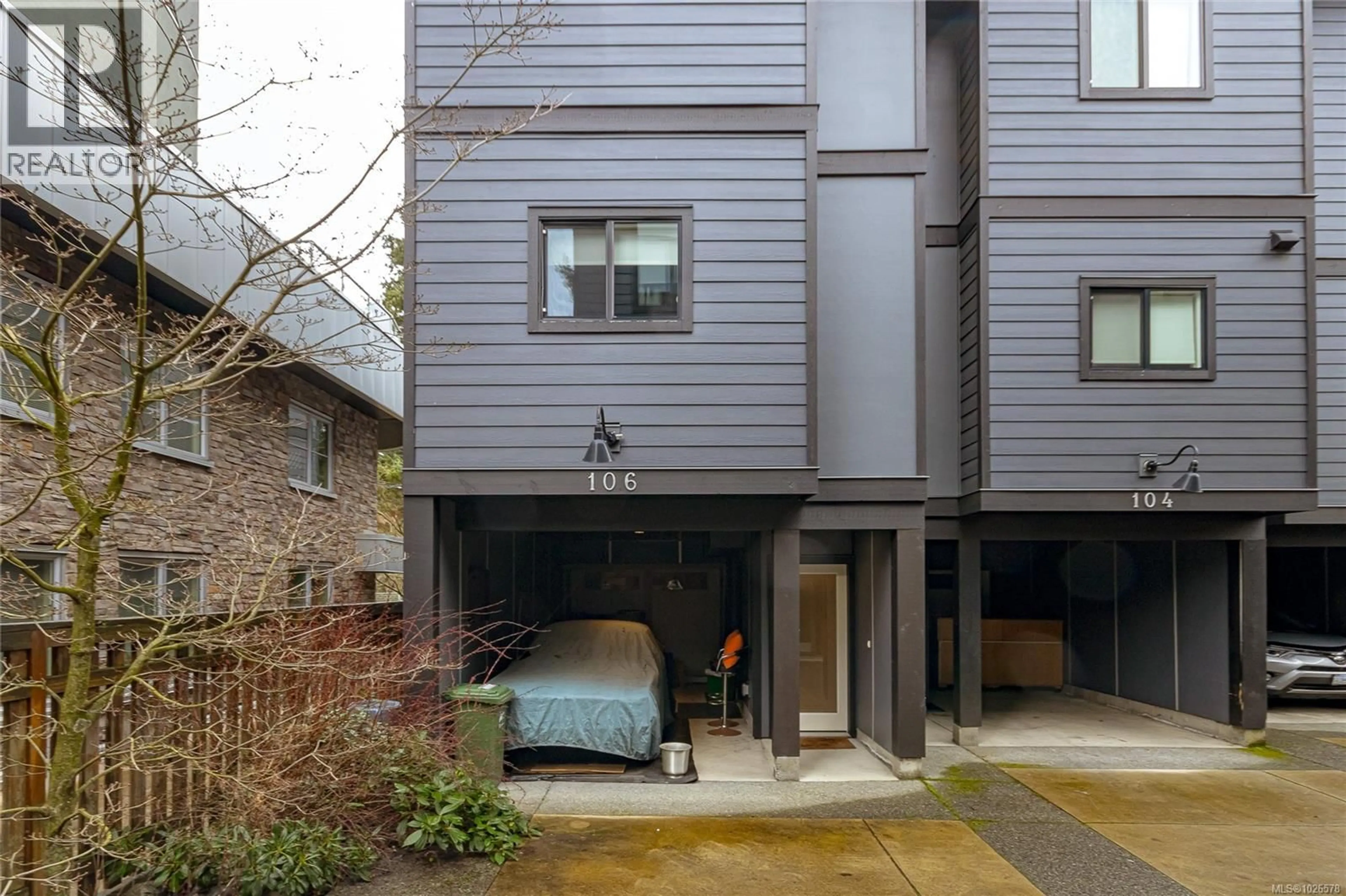 Patio, street for 106 - 679 WAGAR AVENUE, Langford British Columbia V9B3B2