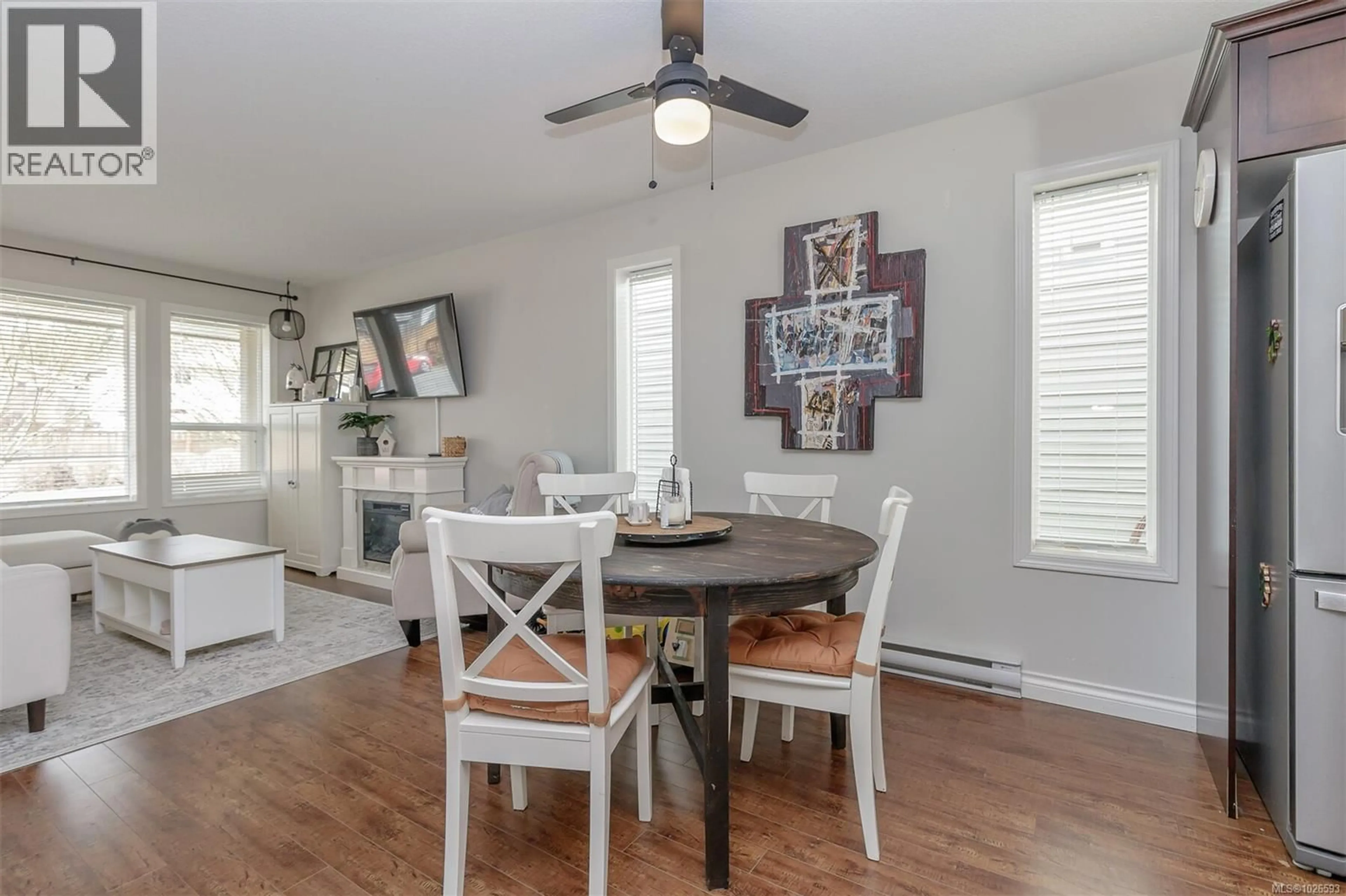 Dining room, wood/laminate floor for 9629 ASKEW CREEK DRIVE, Chemainus British Columbia V0R1K3