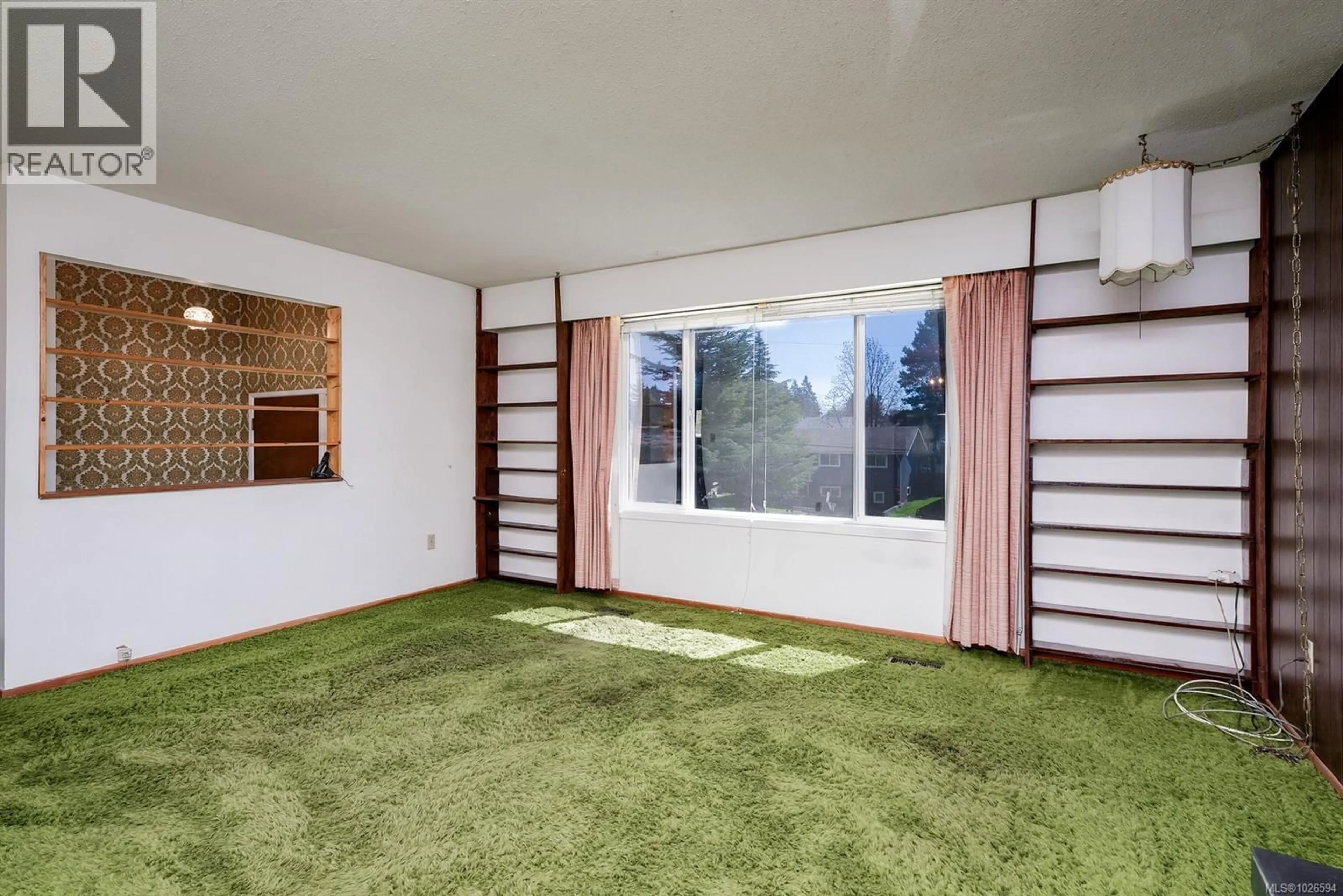 A pic of a room for 538 WARREN AVENUE, Saanich British Columbia V8Z2J3