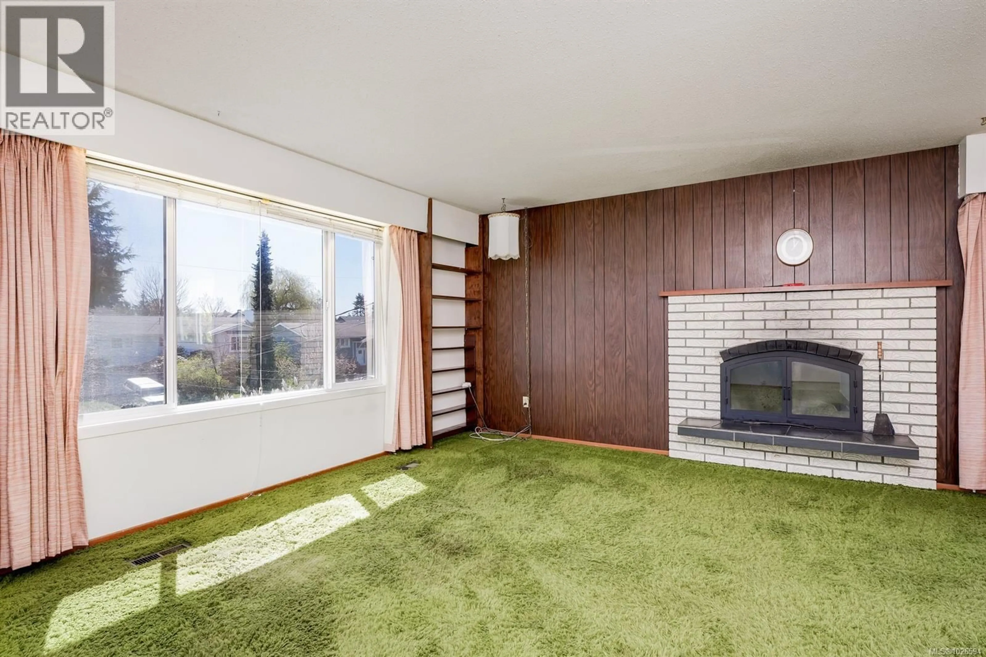 A pic of a room for 538 WARREN AVENUE, Saanich British Columbia V8Z2J3