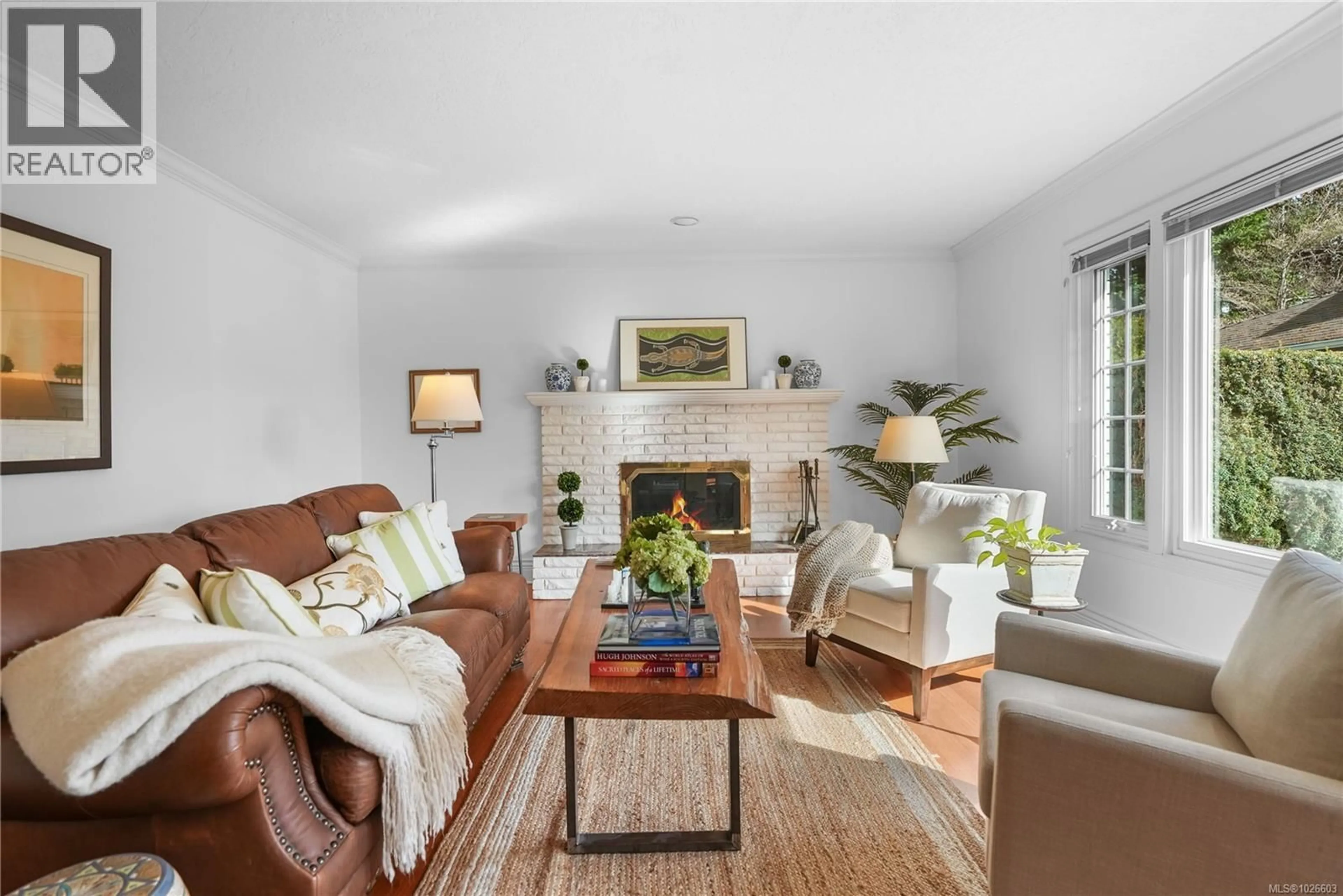 Living room with furniture, unknown for 2220 TASHY PLACE, Saanich British Columbia V8N4R6