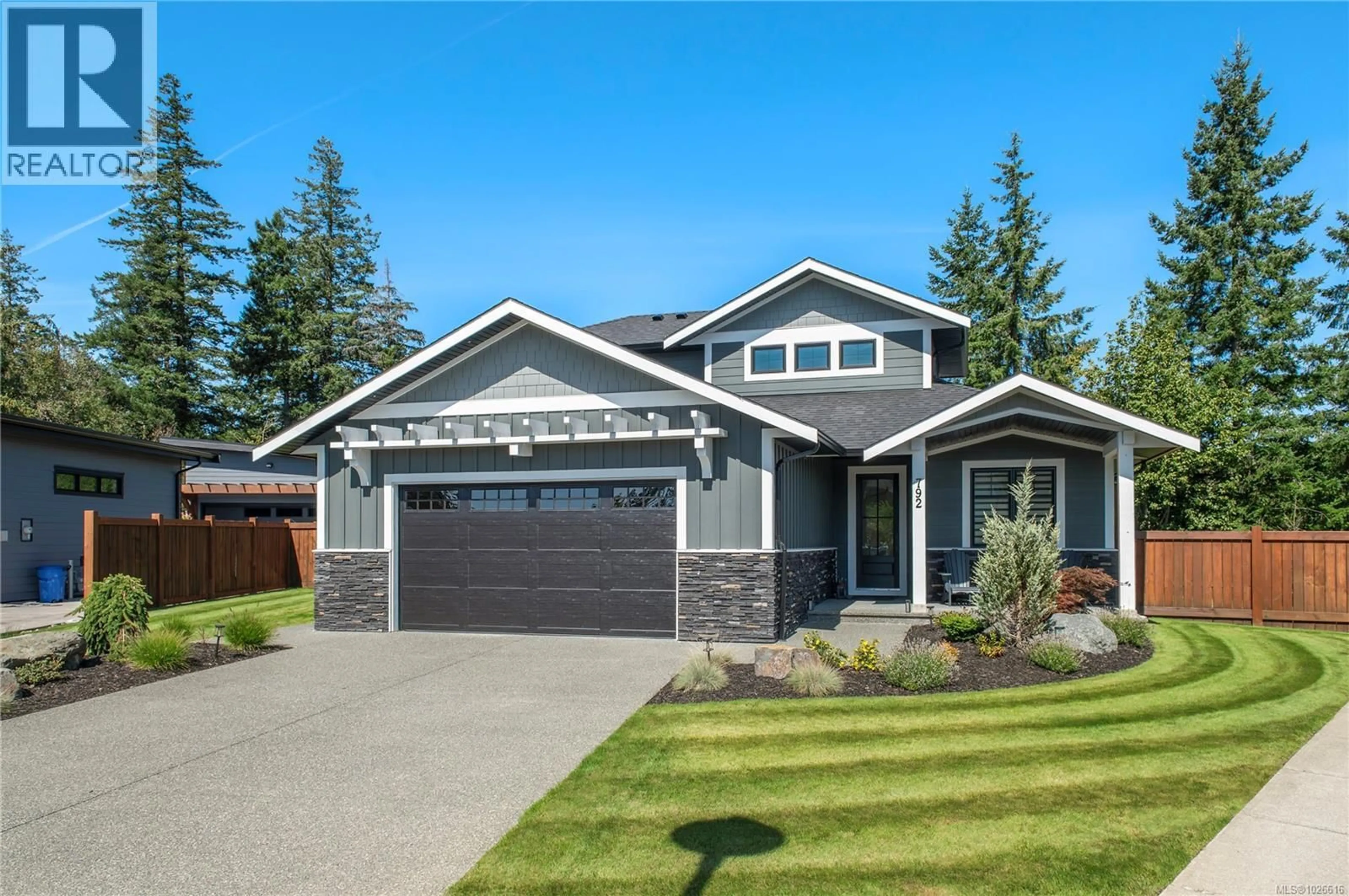 Home with vinyl exterior material, street for 792 SALAL STREET, Campbell River British Columbia V9H0E7