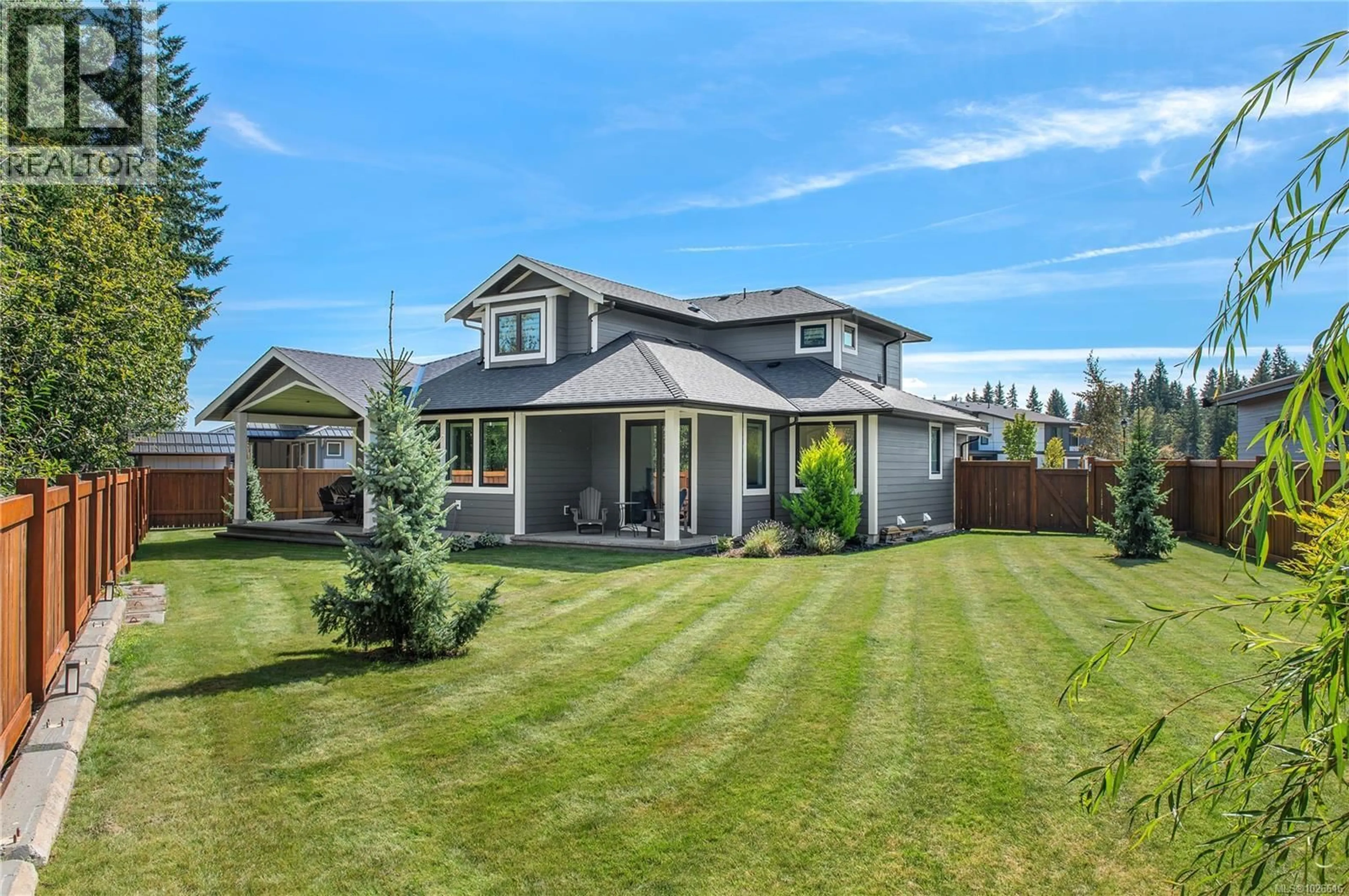 Home with vinyl exterior material, mountain view for 792 SALAL STREET, Campbell River British Columbia V9H0E7