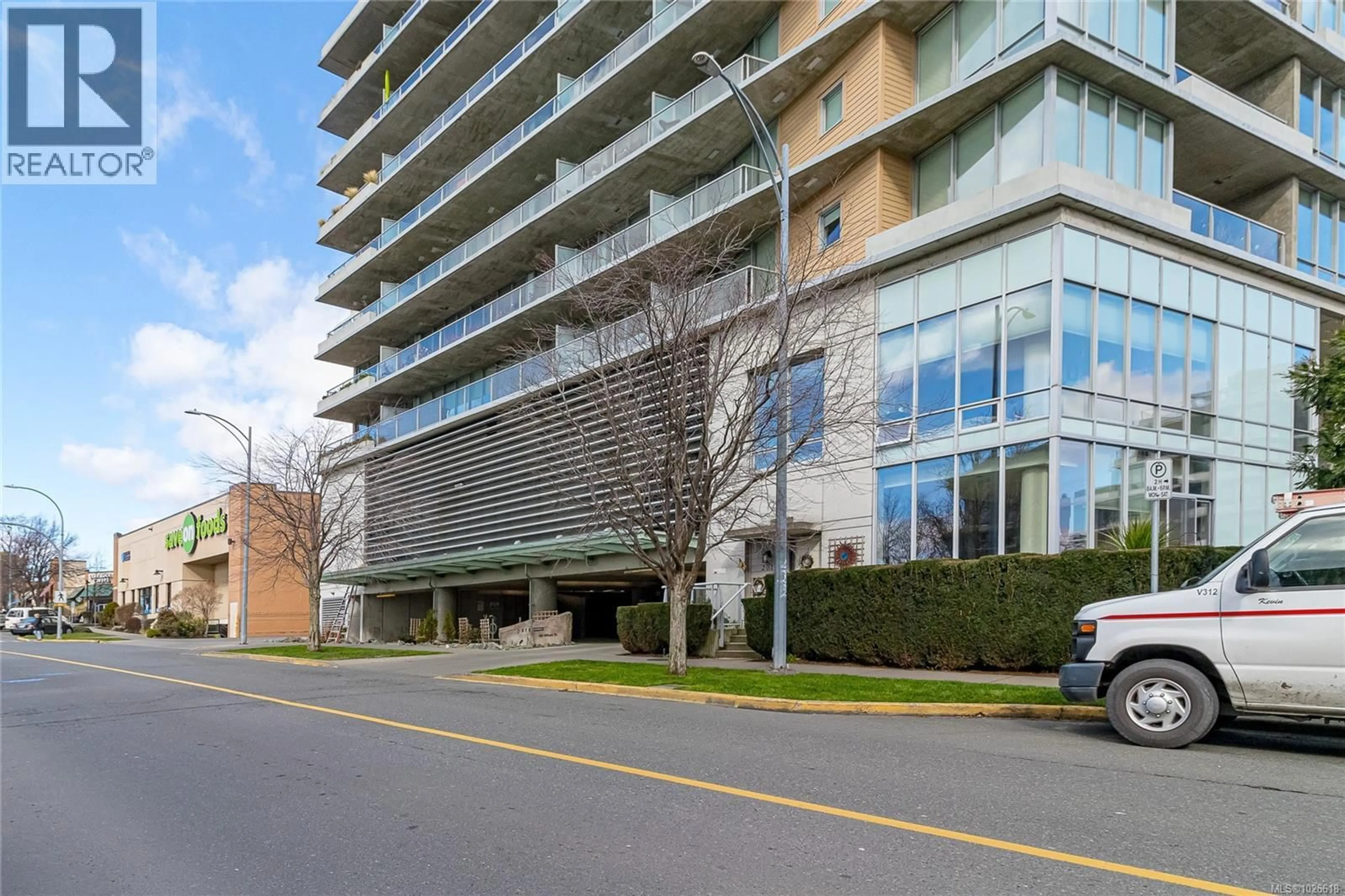 Indoor foyer for 1005 - 160 WILSON STREET, Victoria British Columbia V9A7P9