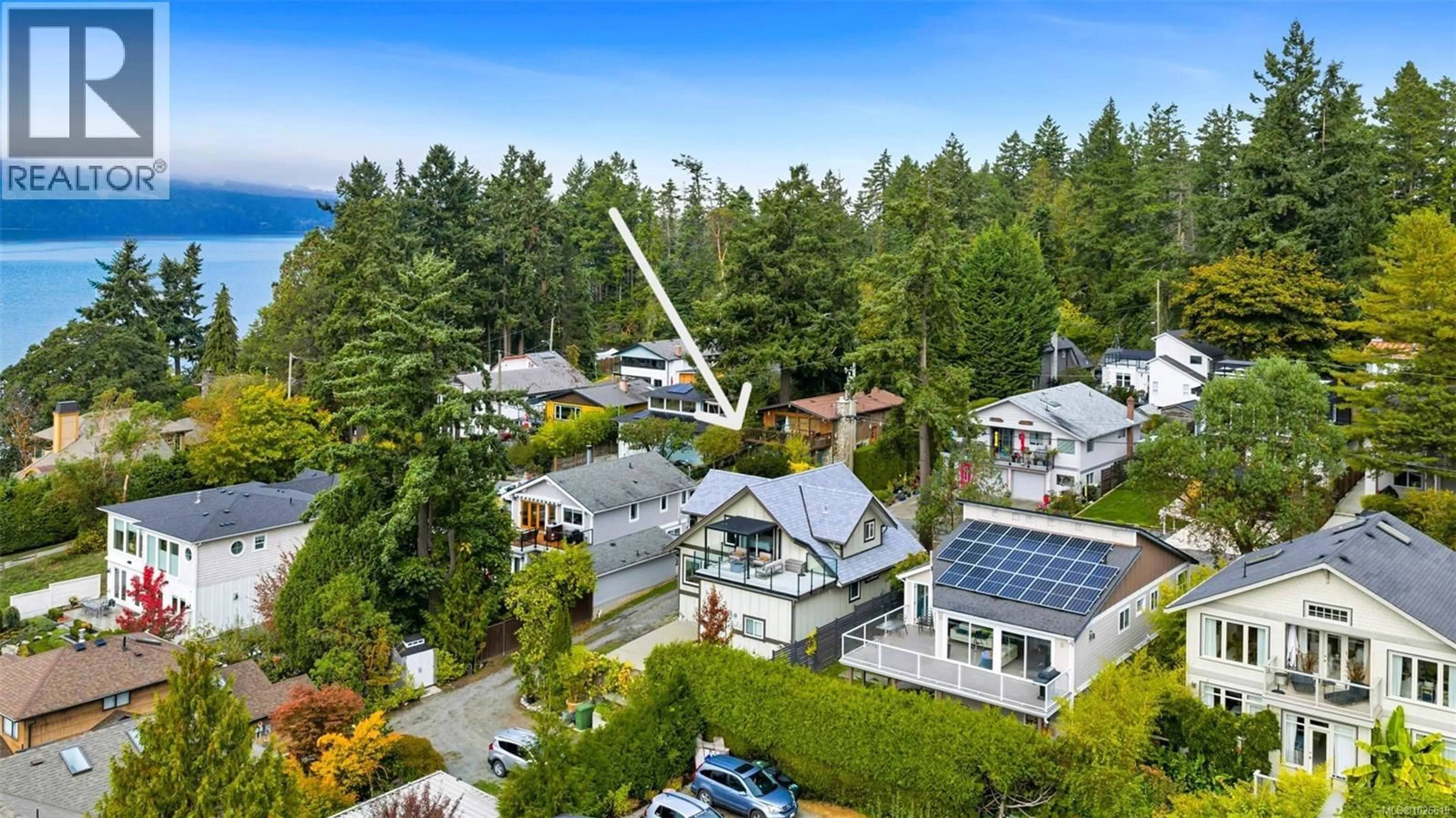 A pic from outside/outdoor area/front of a property/back of a property/a pic from drone, unknown for 767 HARDING LANE, Central Saanich British Columbia V8M2G2