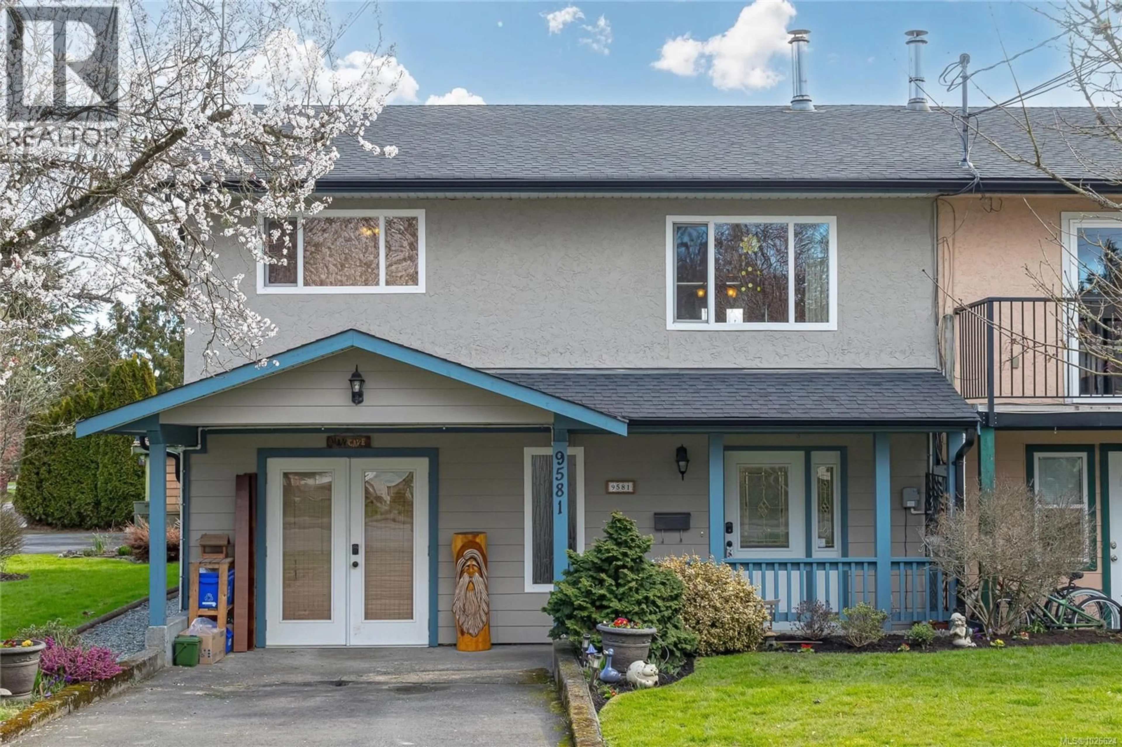 Home with vinyl exterior material, street for 9581 EPCO DRIVE, Sidney British Columbia V8L2T1