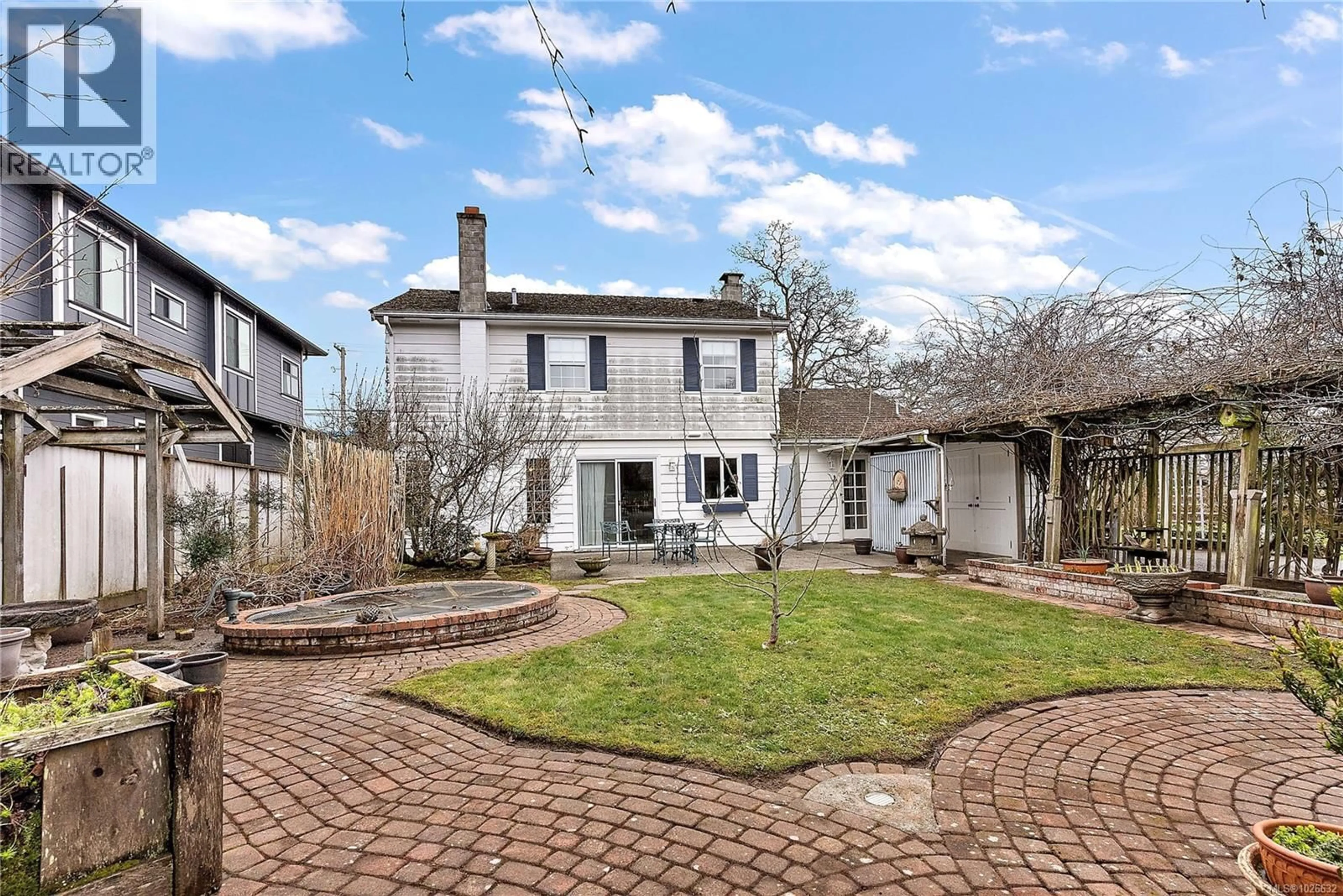 Unknown for 1806 FELTHAM ROAD, Saanich British Columbia V8N4R8