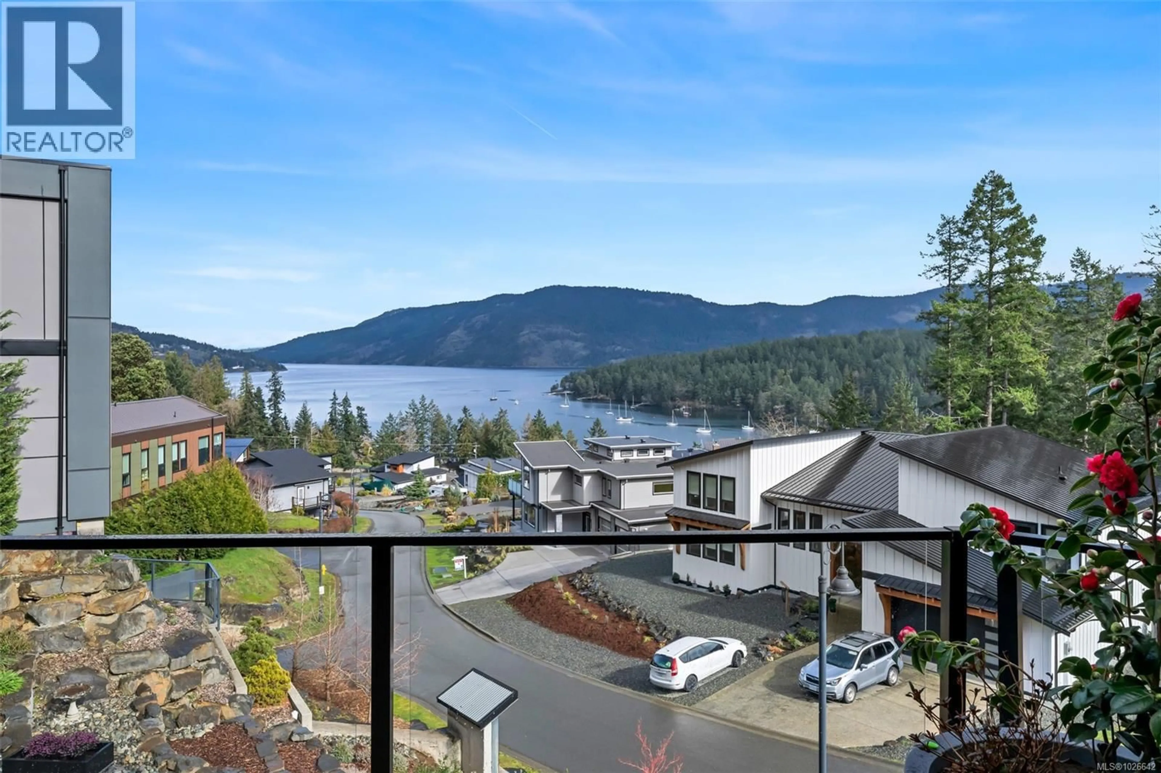 A pic from outside/outdoor area/front of a property/back of a property/a pic from drone, water/lake/river/ocean view for 21 - 1060 SHORE PINE CLOSE, Duncan British Columbia V9L0C4