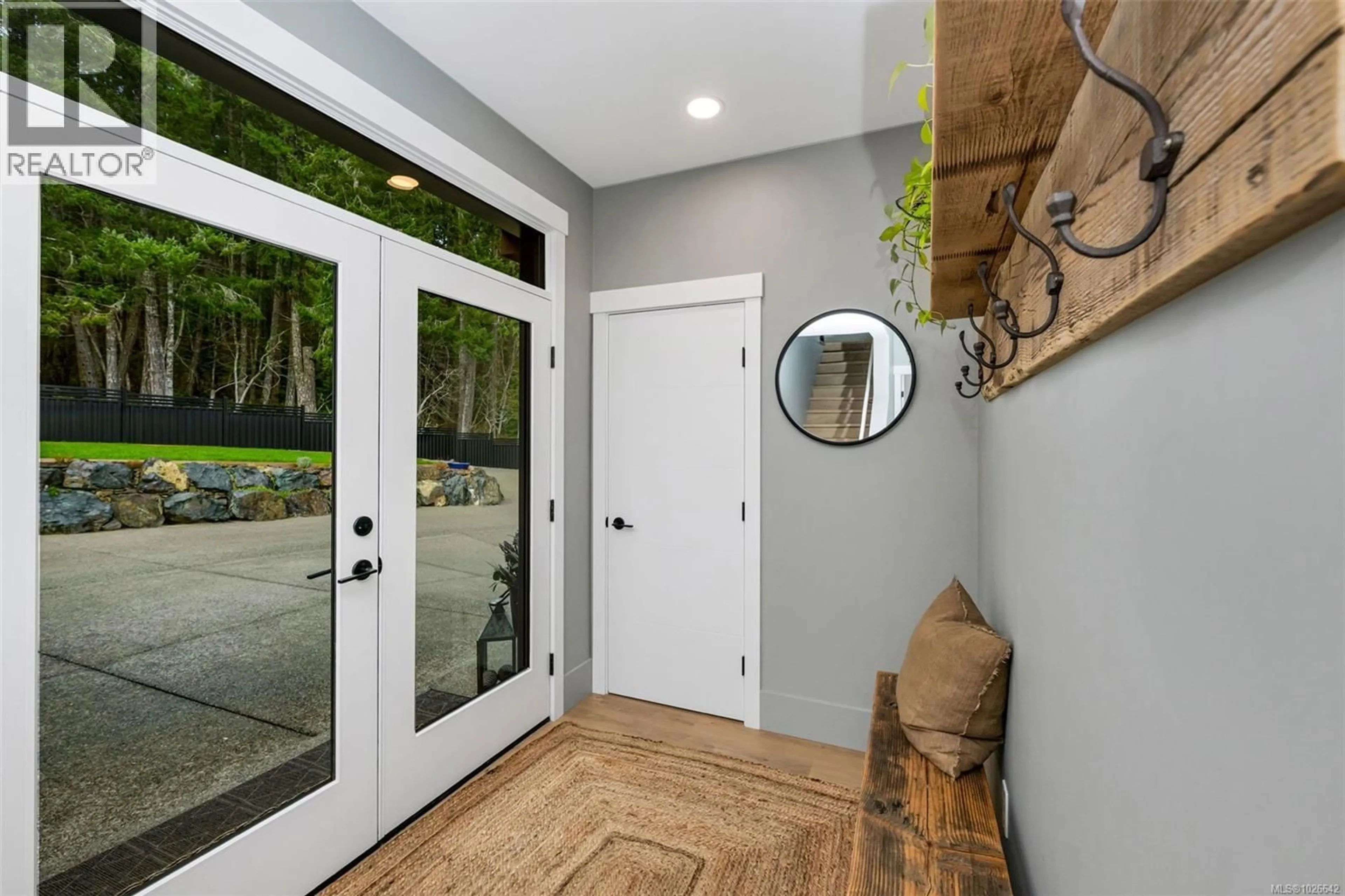 Indoor entryway for 21 - 1060 SHORE PINE CLOSE, Duncan British Columbia V9L0C4