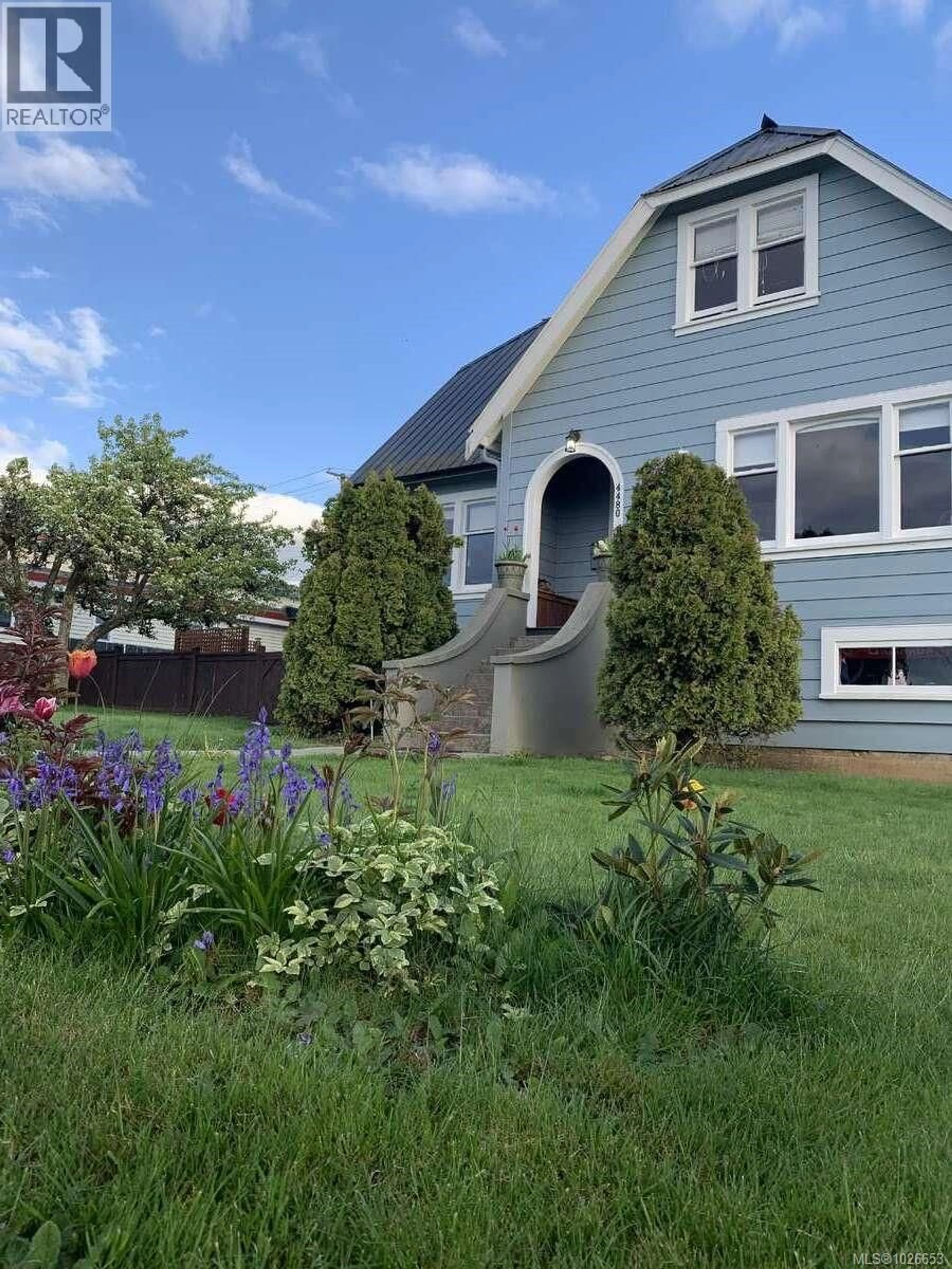 Home with vinyl exterior material, street for 4480 BURDE STREET, Port Alberni British Columbia V9Y3K6