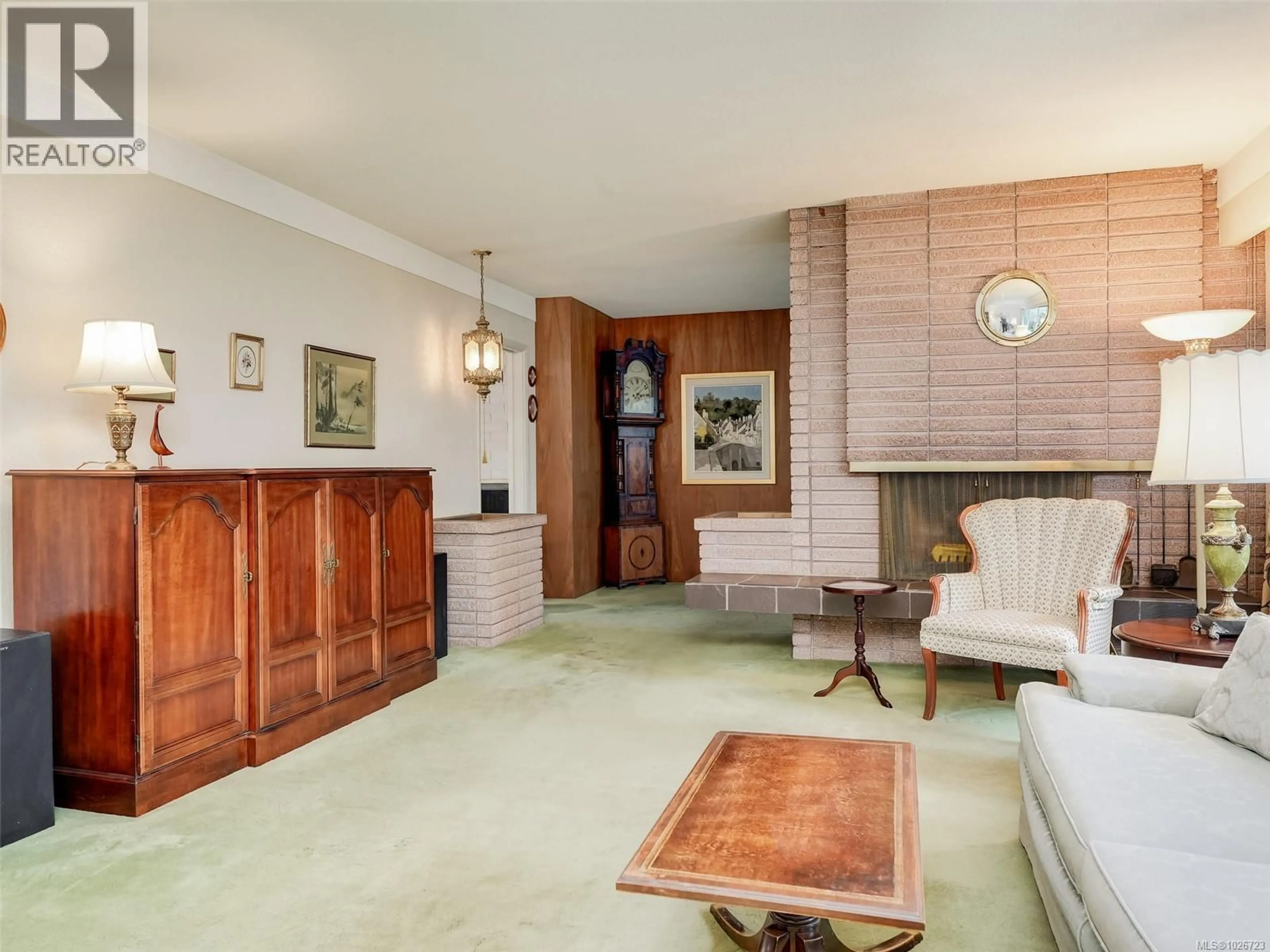 Unknown for 2086 AVONDALE ROAD, Oak Bay British Columbia V8P1V4