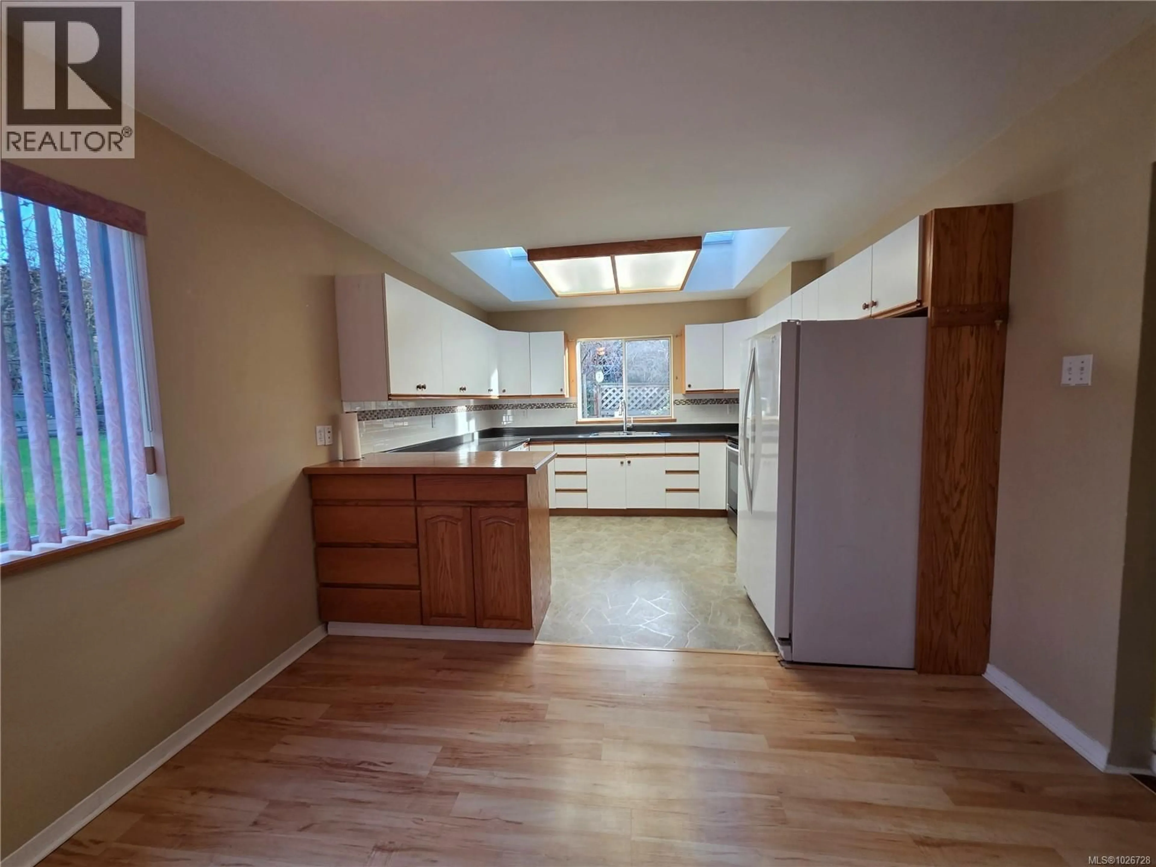 Standard kitchen, unknown for 2417 9TH AVENUE, Port Alberni British Columbia V9Y2N2