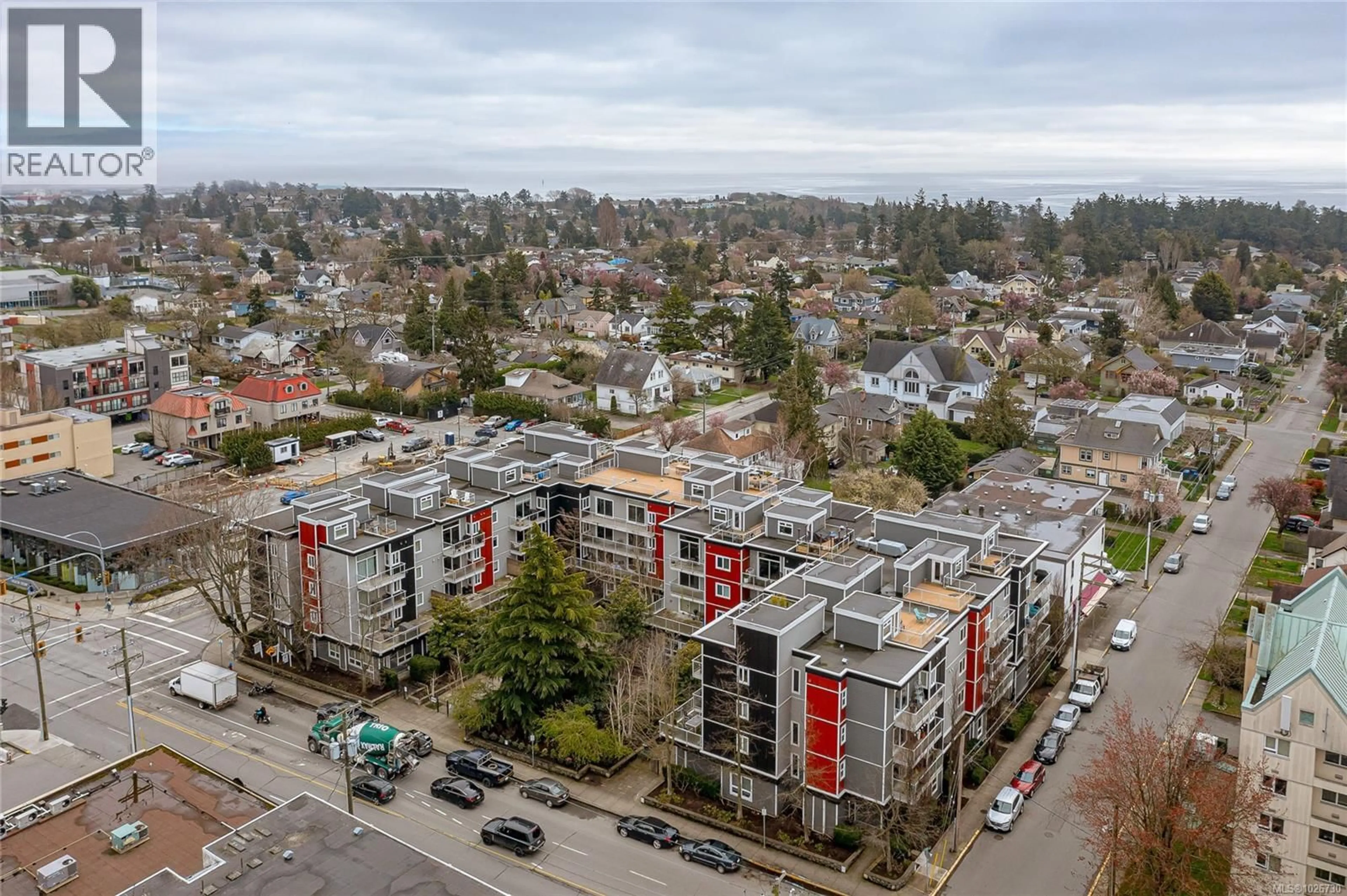 A pic from outside/outdoor area/front of a property/back of a property/a pic from drone, city buildings view from balcony for 312 - 1315 ESQUIMALT ROAD, Esquimalt British Columbia V9A3P5