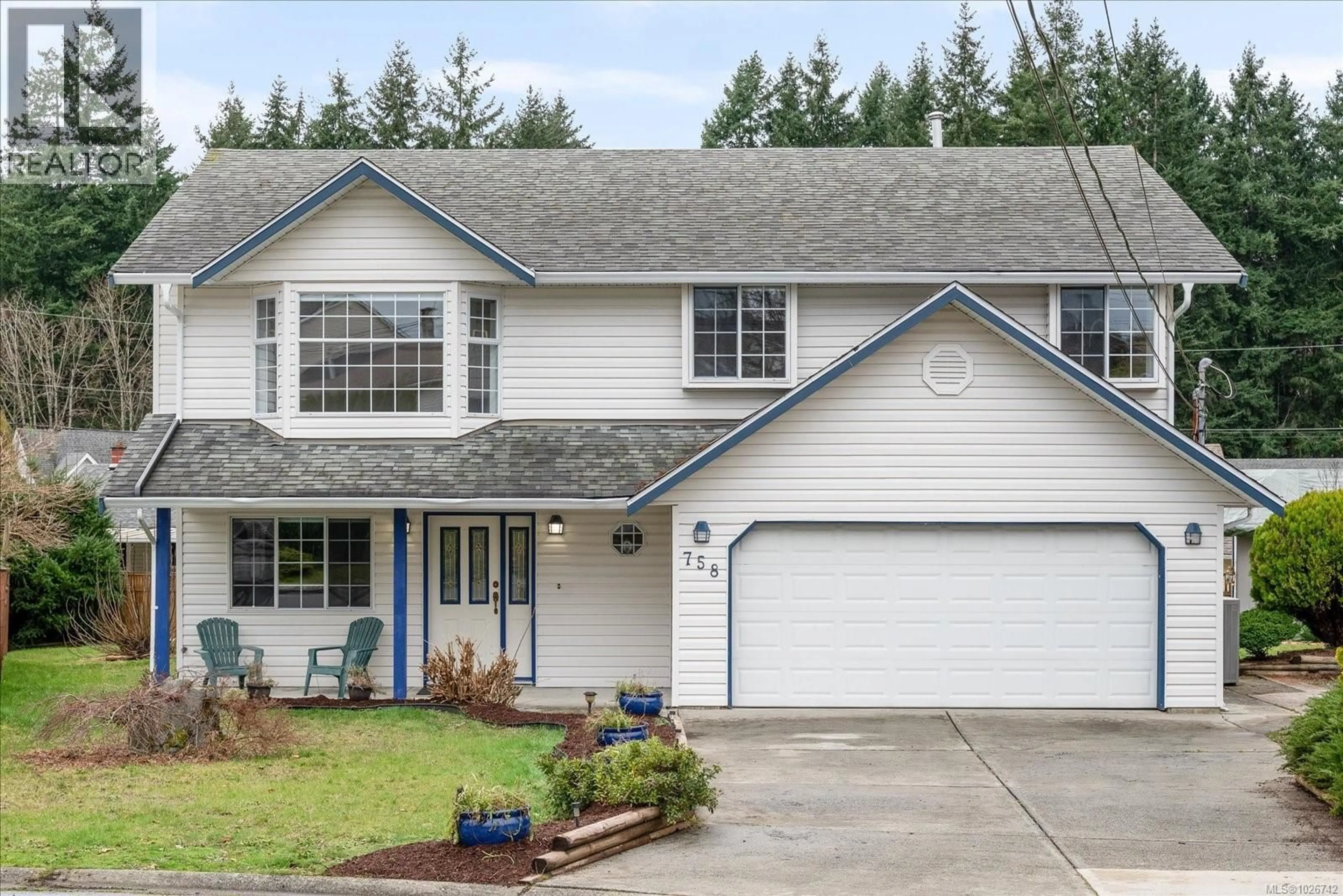 Home with vinyl exterior material, street for 758 DE FRANE COURT, Ladysmith British Columbia V9G1N9