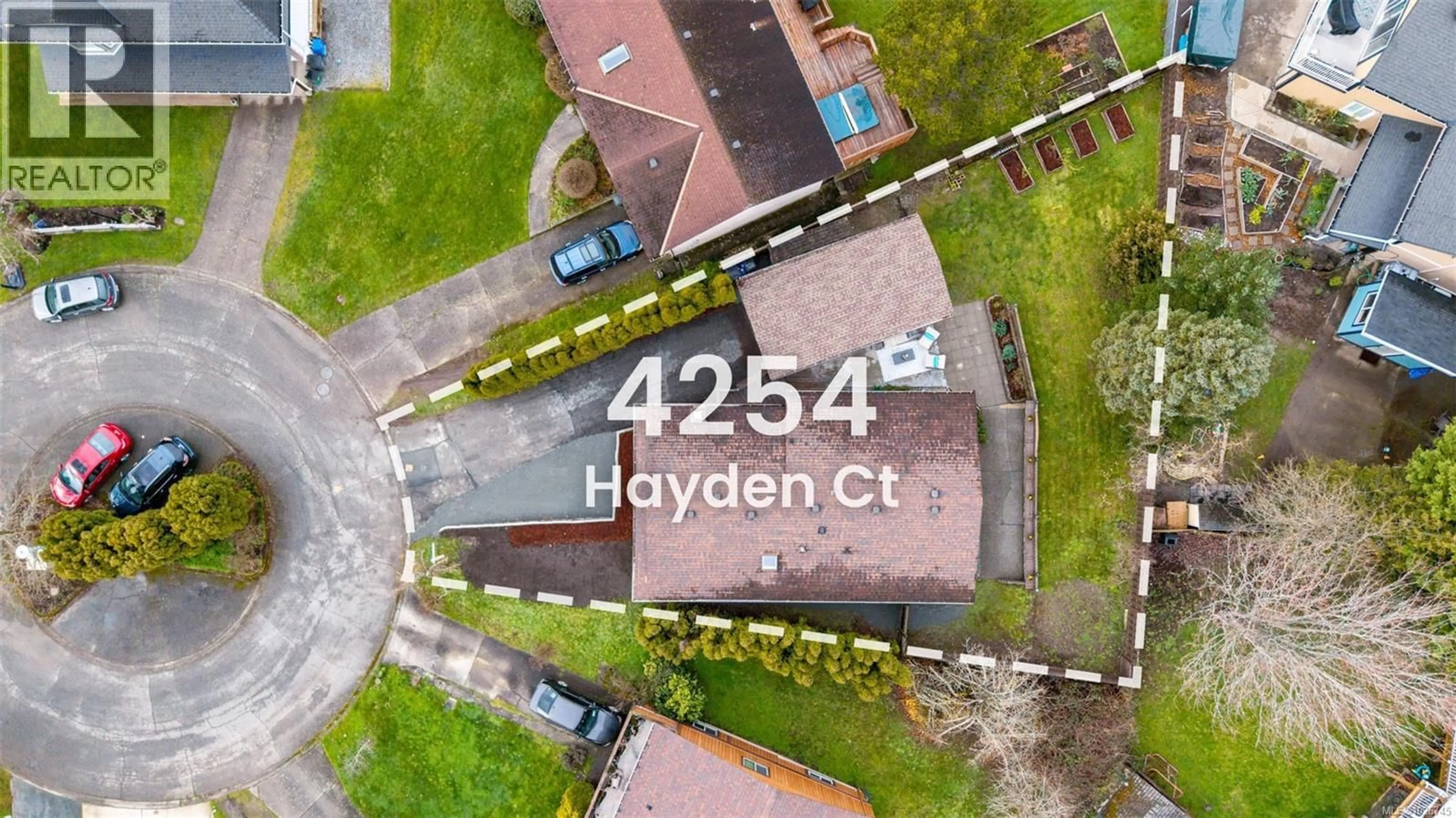 A pic from outside/outdoor area/front of a property/back of a property/a pic from drone, street for 4254 HAYDEN COURT, Saanich British Columbia V8Z6S2