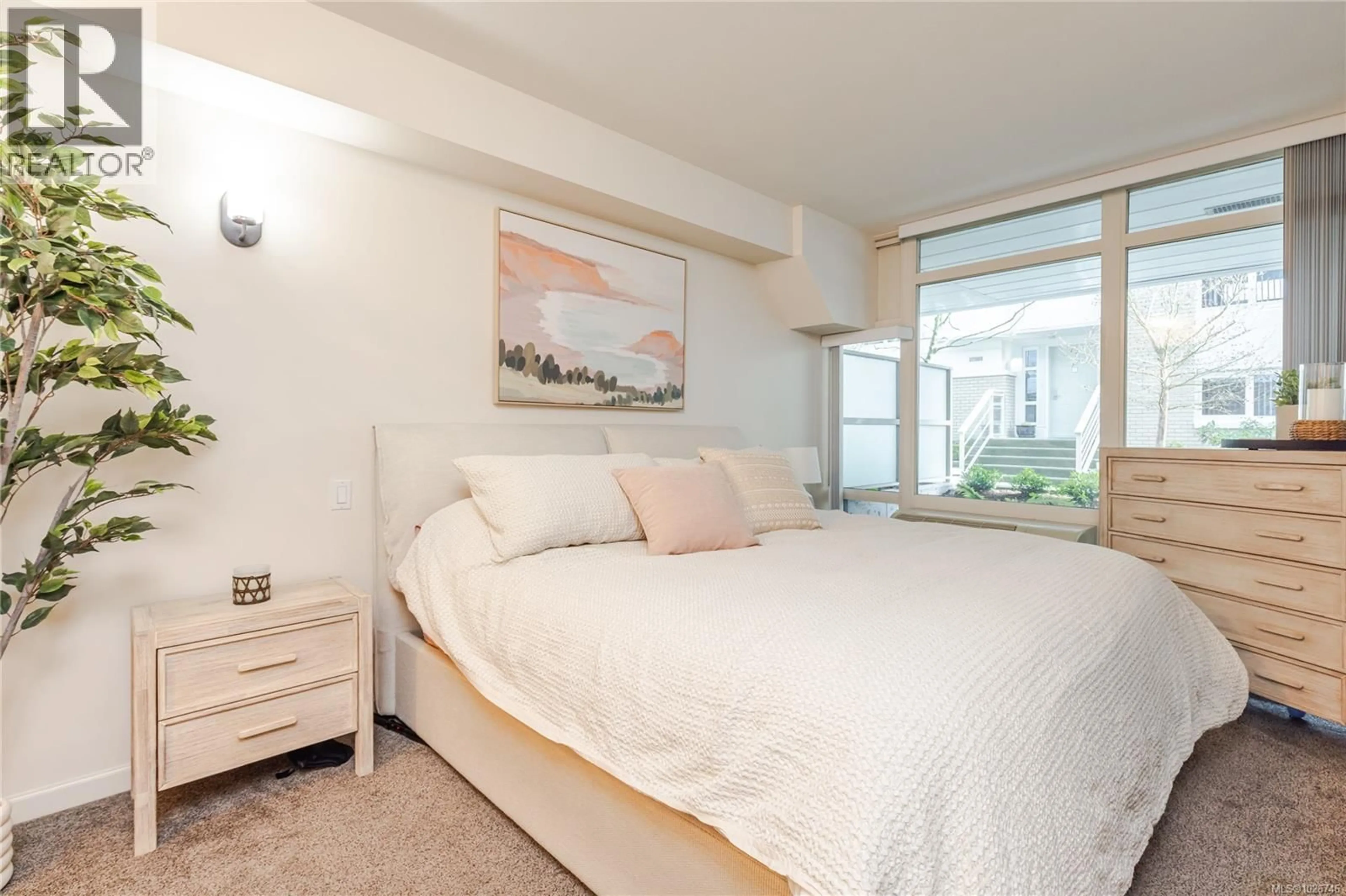 Bedroom with bed, unknown for CY04 - 38 FRONT STREET, Nanaimo British Columbia V9R0B8