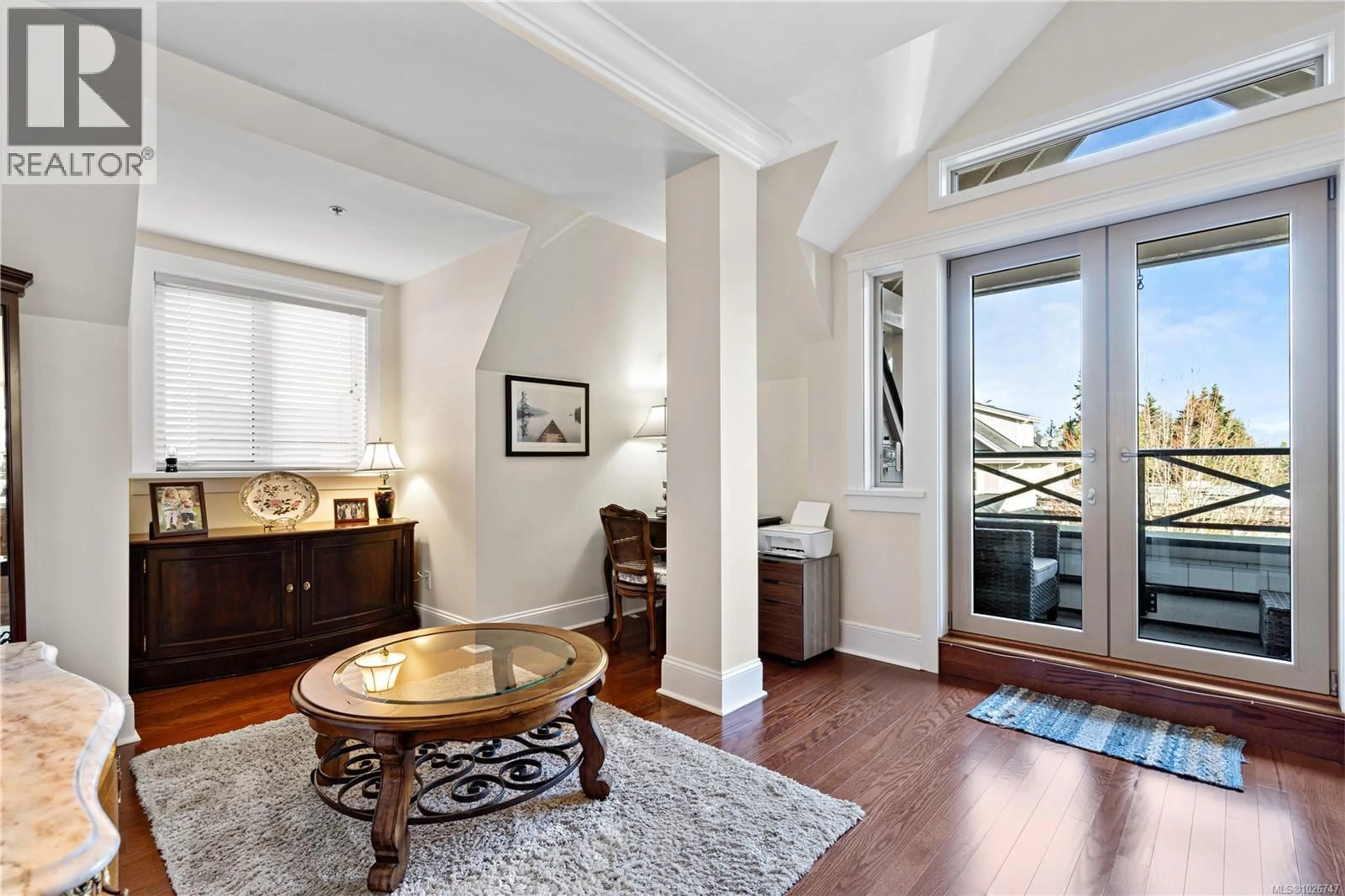 Indoor entryway for 301 - 222 SECOND AVENUE, Qualicum Beach British Columbia V9K0A4